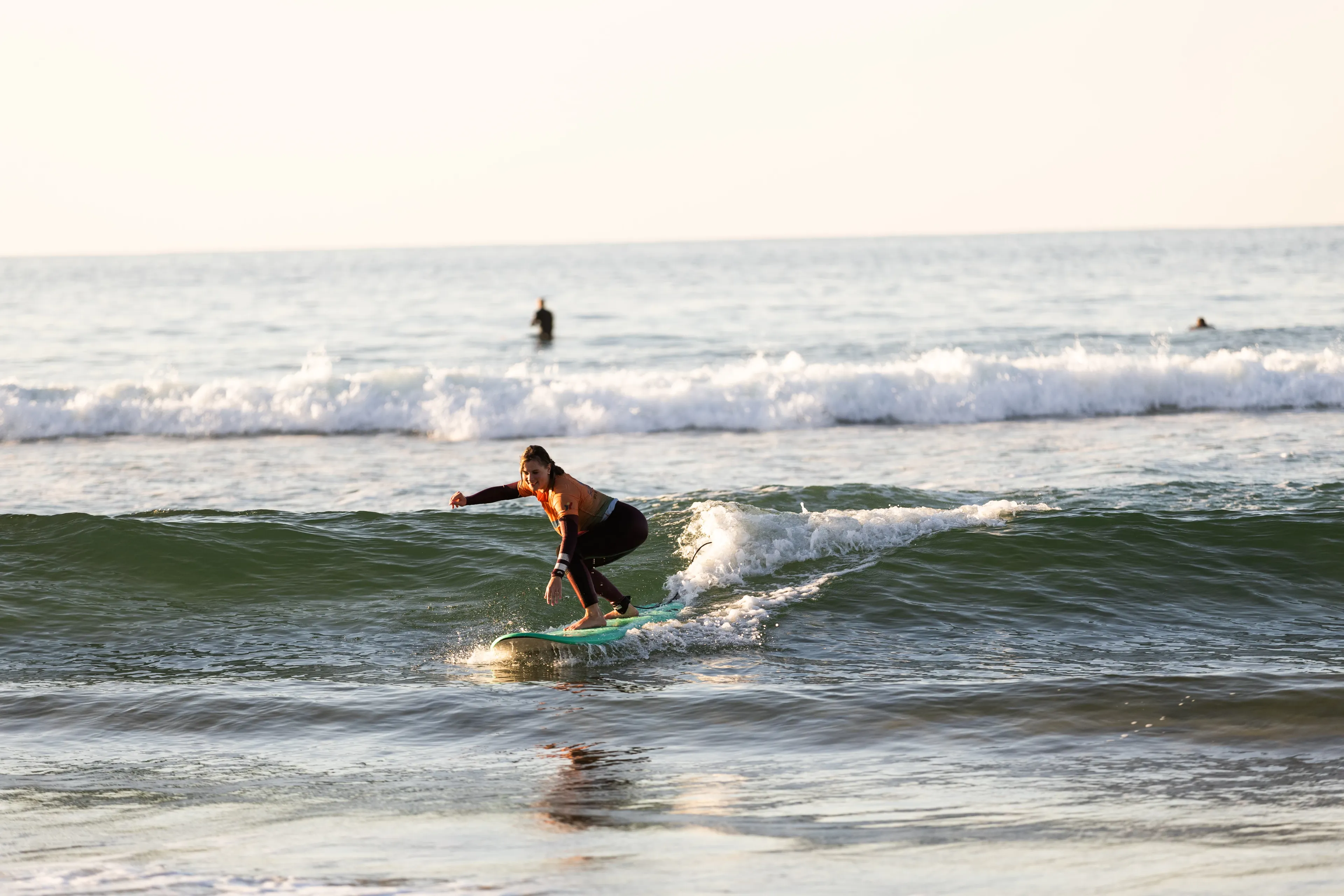 Raus aus der Tür, rein ins Meer – dein Surfurlaub am Atlantik - 1