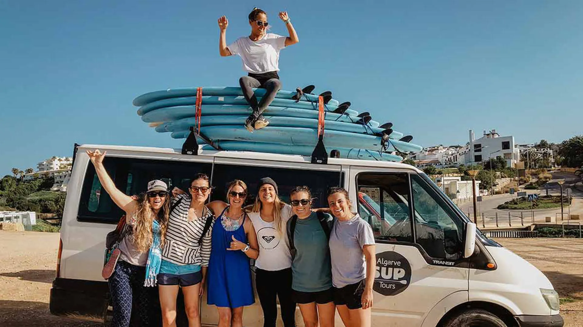 Surfurlaub an den beeindruckenden Stränden der Südwestalgarve