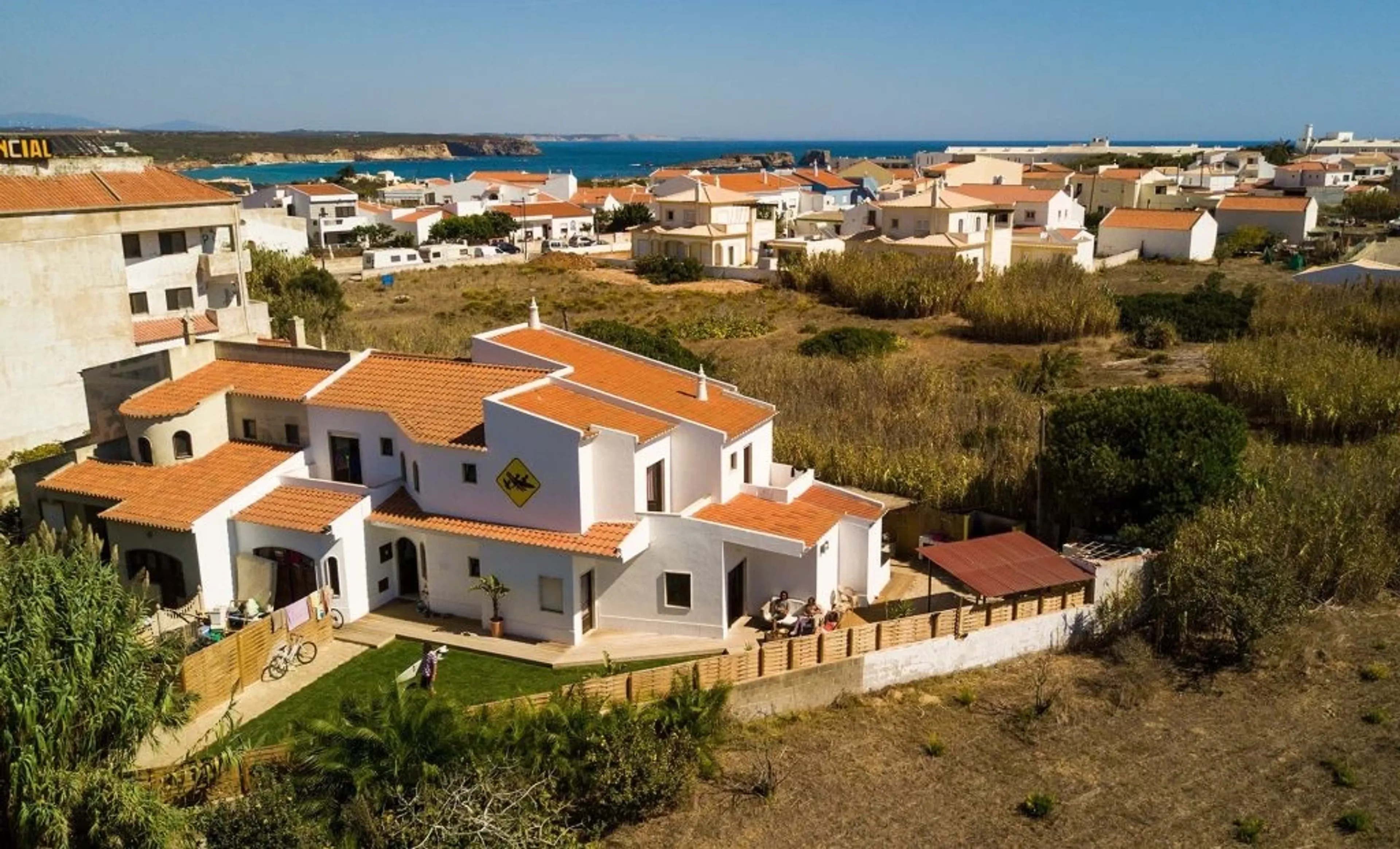 Surfen lernen und neue Leute treffen im Surfhostel in Sagres - 4