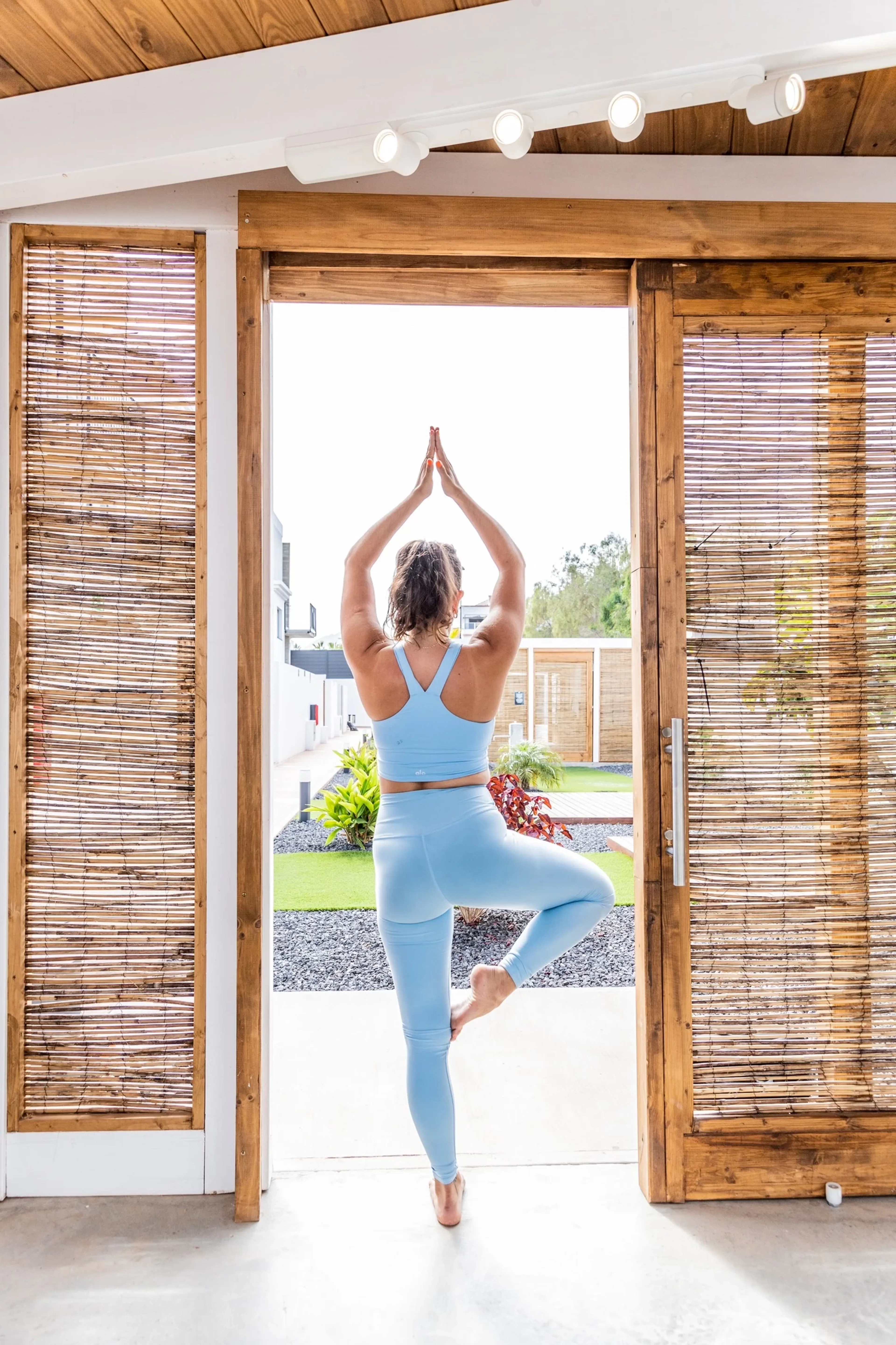 Namasté am Atlantik: Yoga, Achtsamkeit und Kanarische Sonne - 1