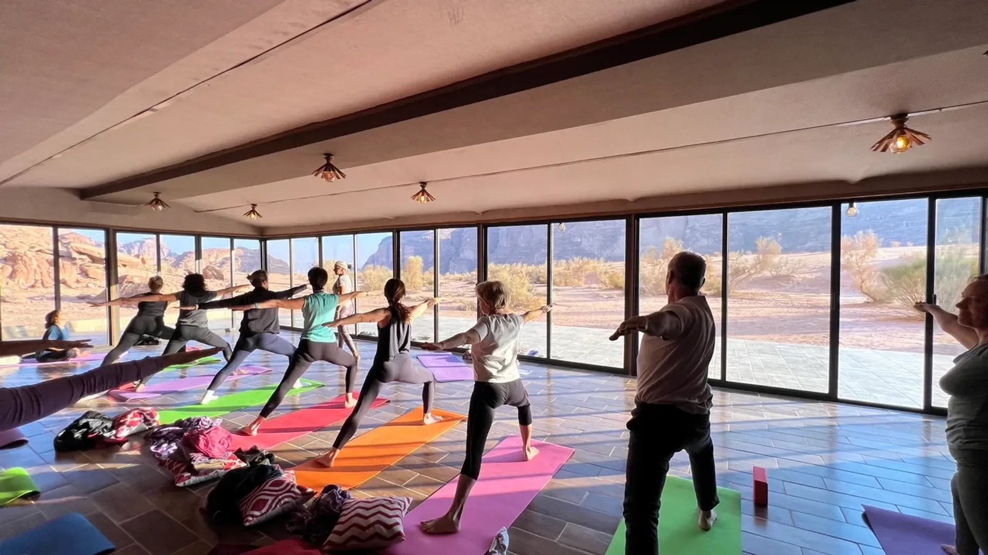 Yoga & Arabisch lernen in der atemberaubenden Wüste Wadi Rum - 4