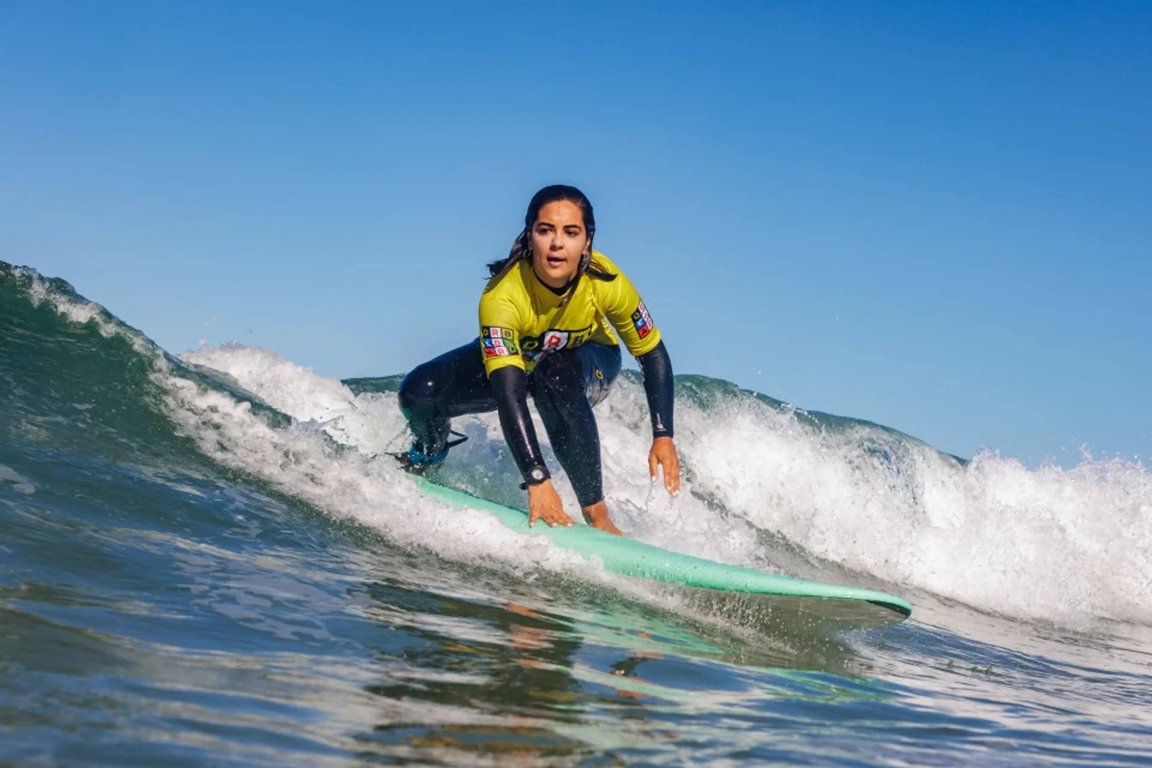 Surfcamp in Caparica: Gemeinsam Surfen, Entspannen und Feiern - 1