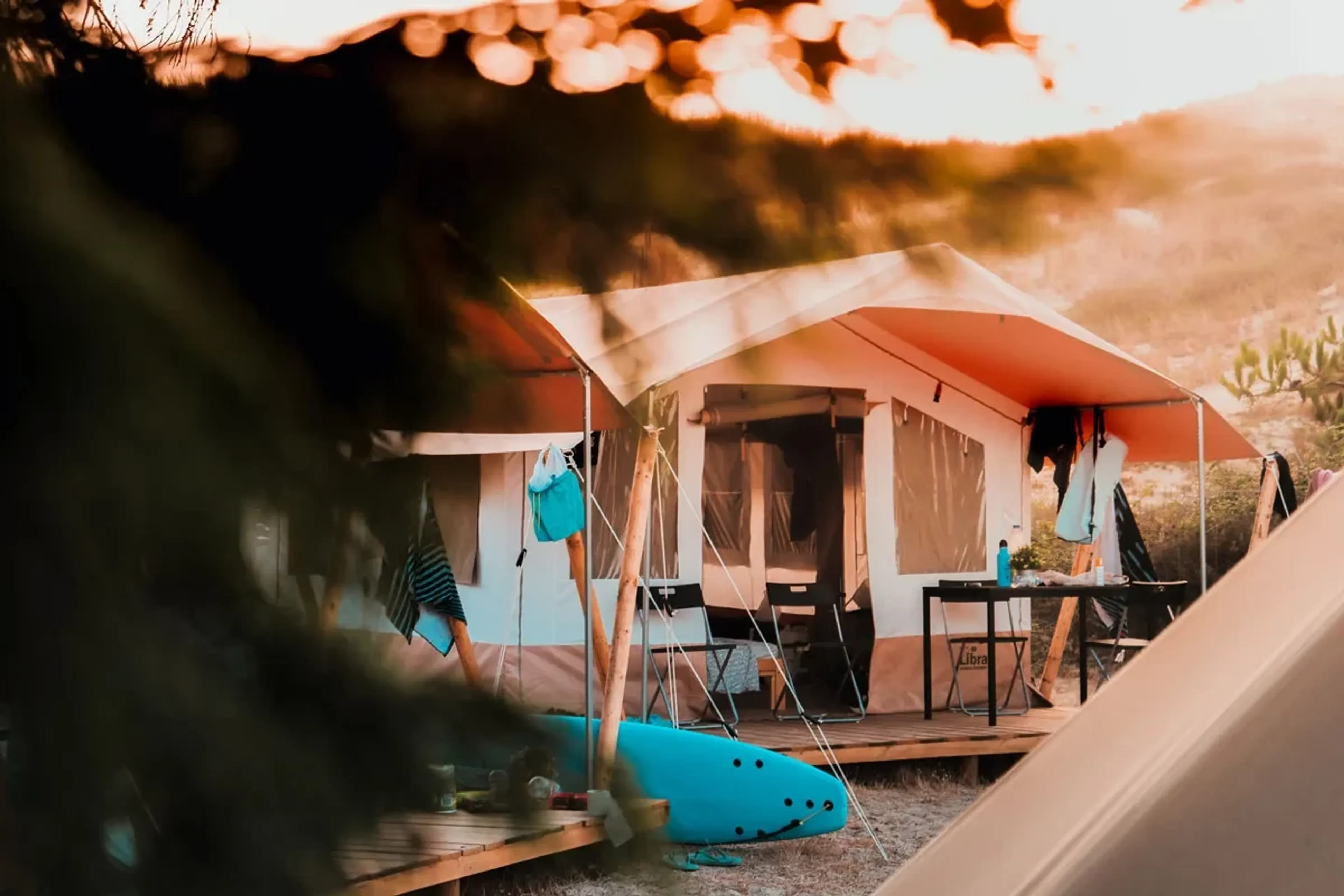 Gruppen-Surfcamp auf privatem Campingplatz: Sonne, Wellen & gute Laune - 1