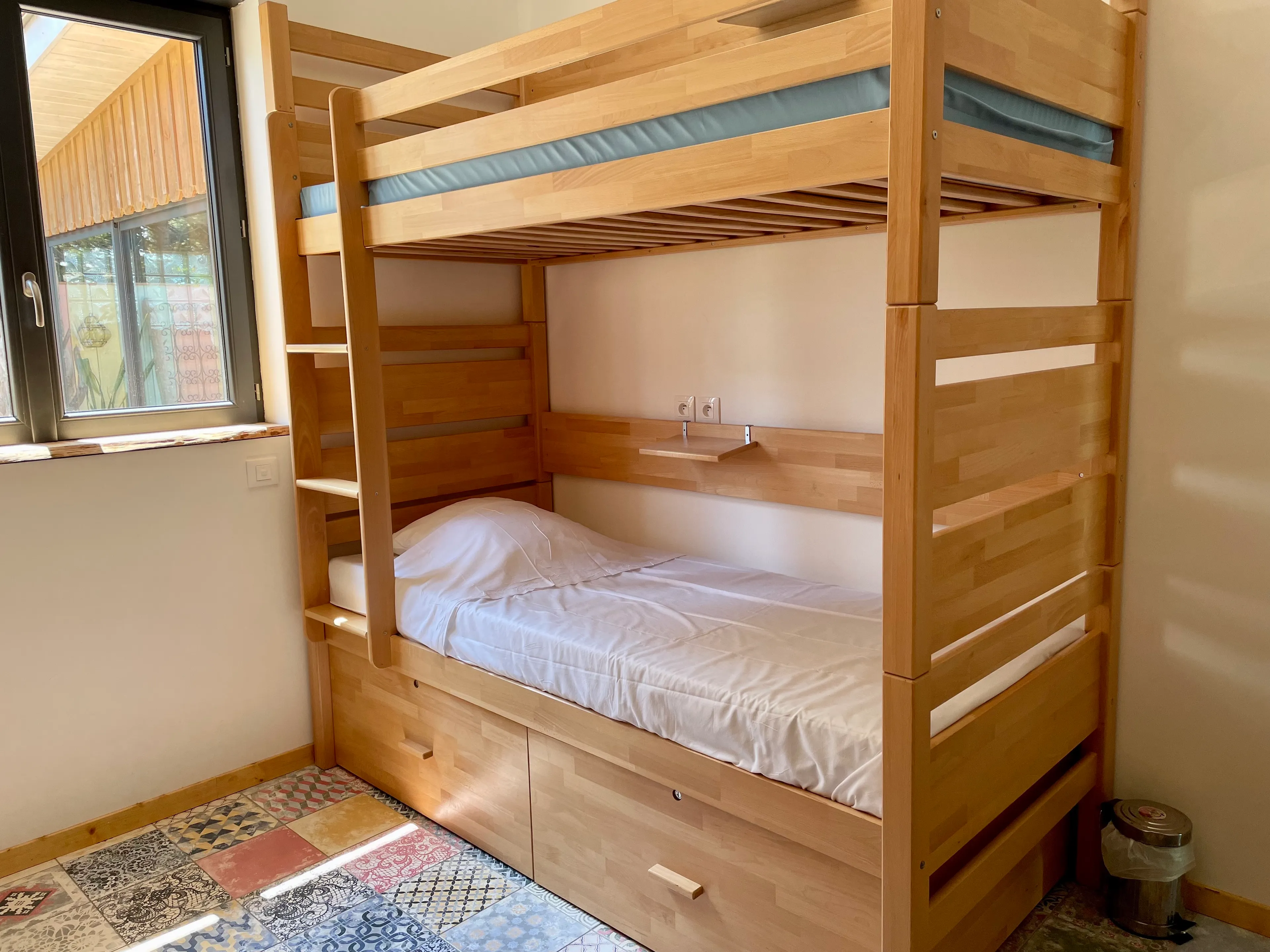 Erlebe die Verbindung von Surfen und Yoga im entspannten Lacanau - 5