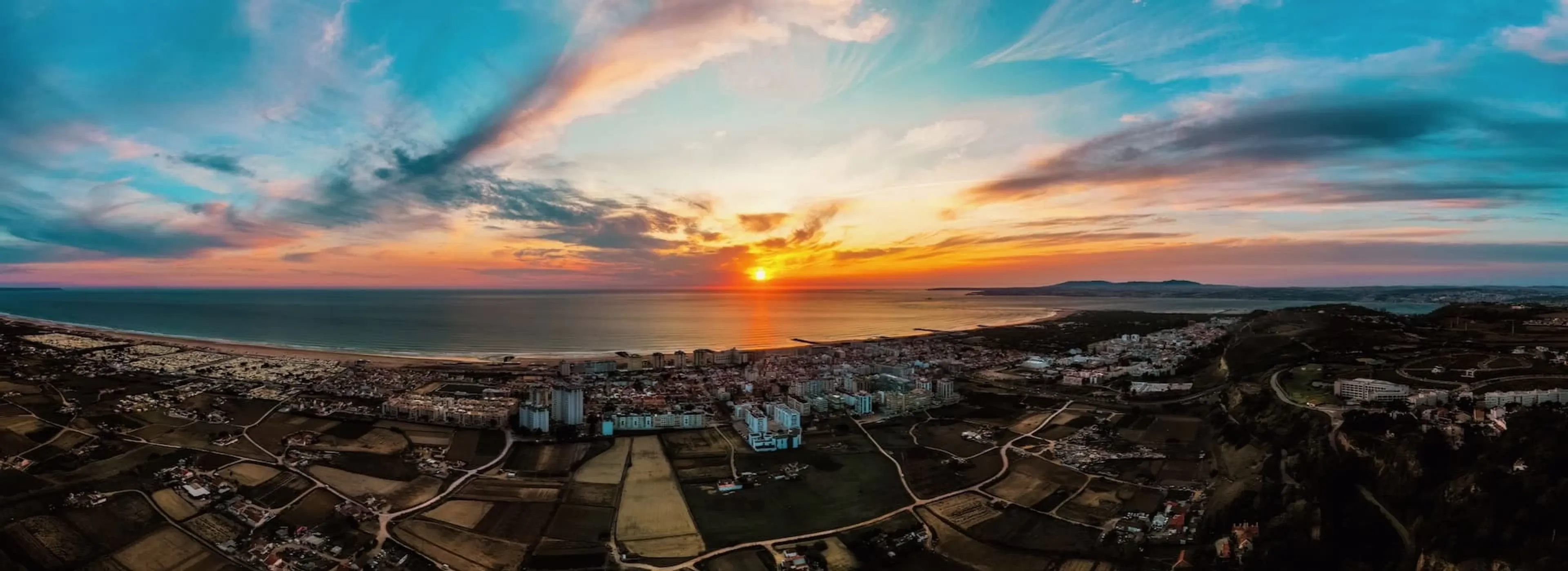 Surfhaus mit Pool am Strand vor Lissabon für Gruppen bis 34 Personen - 1