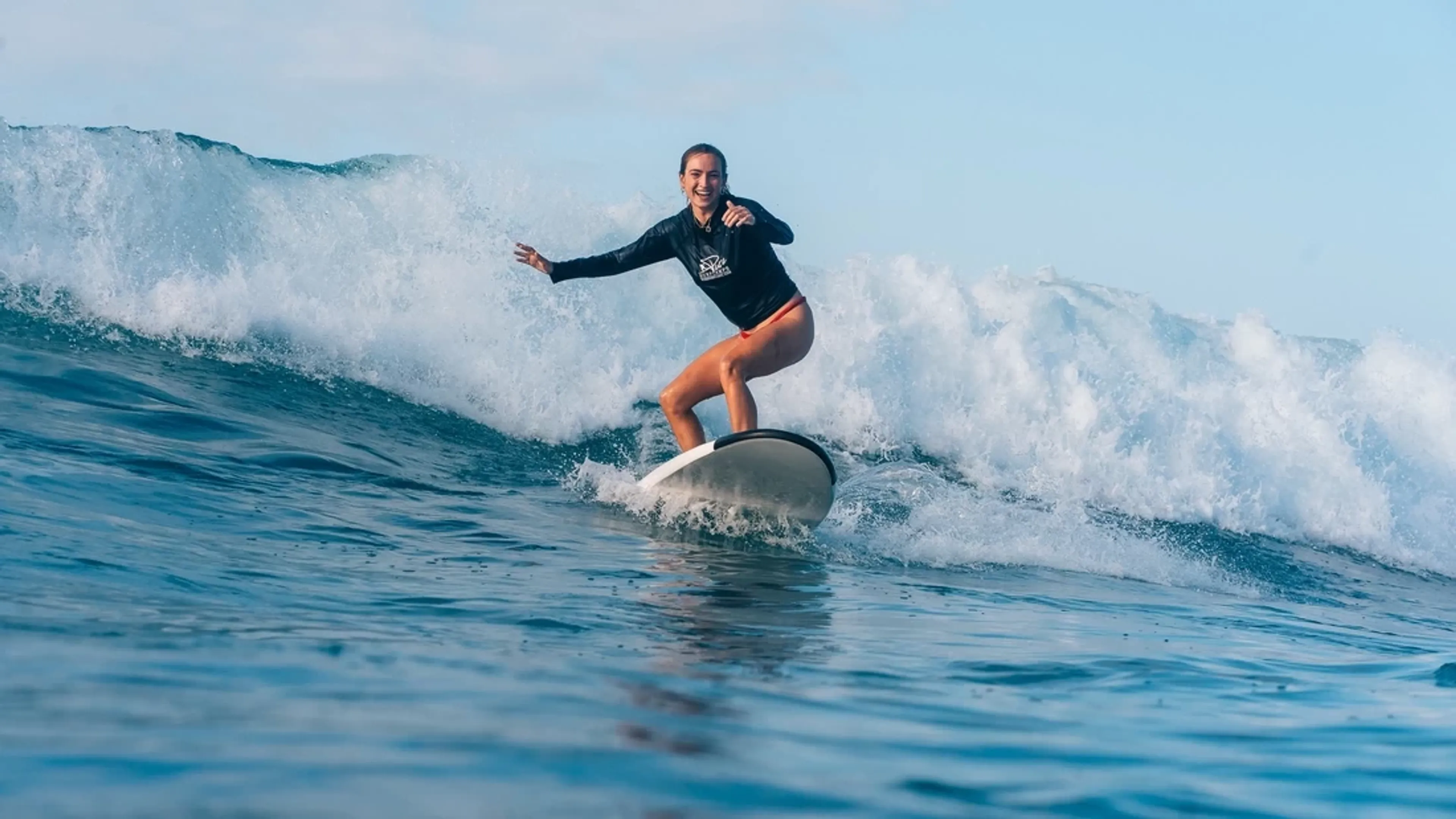 Barfuß am Meer: Surfen und Yoga direkt am Strand - 1