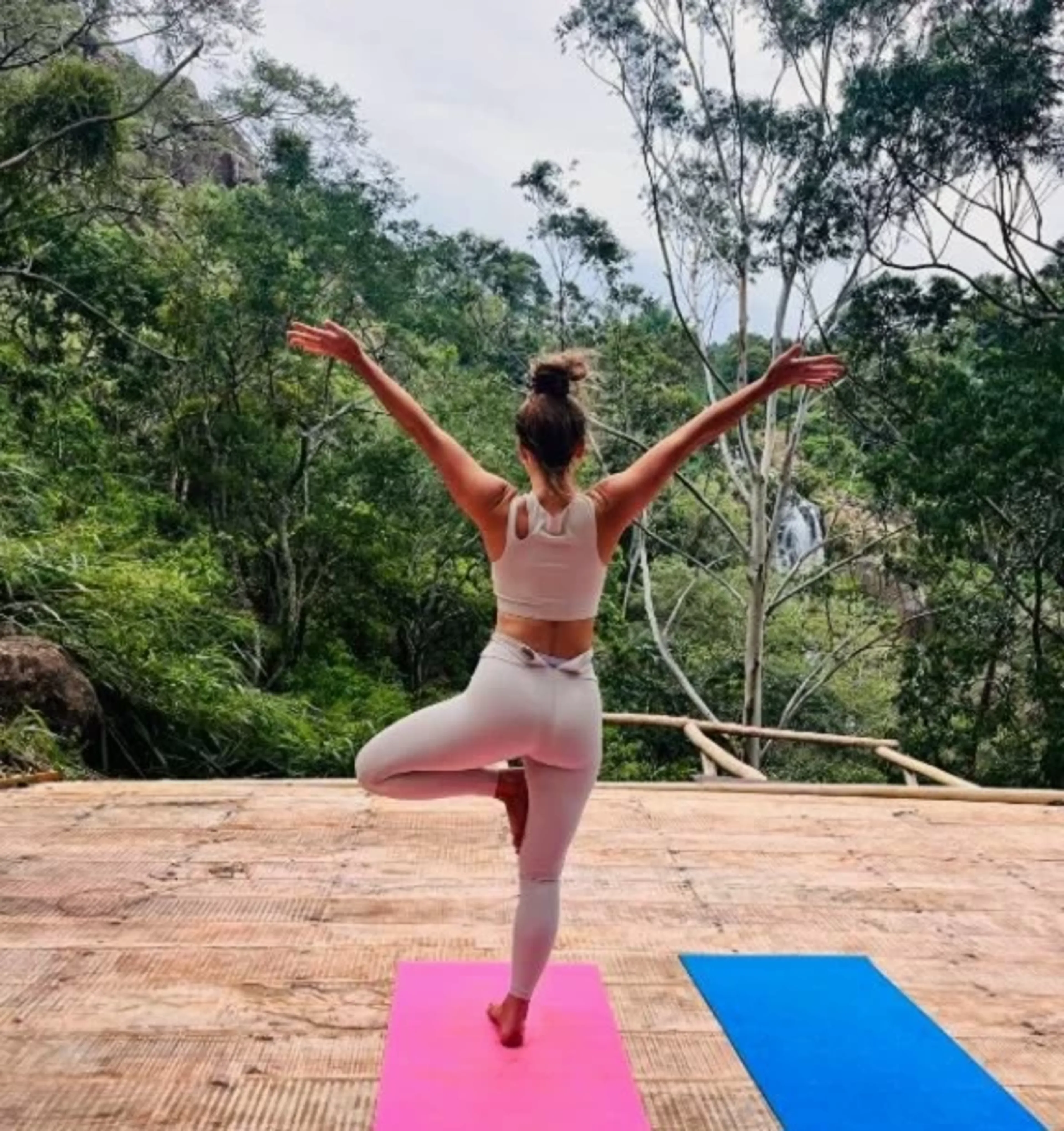 Gemeinsam entspannen zwischen Wasserfällen, Yoga und Kultur - 2