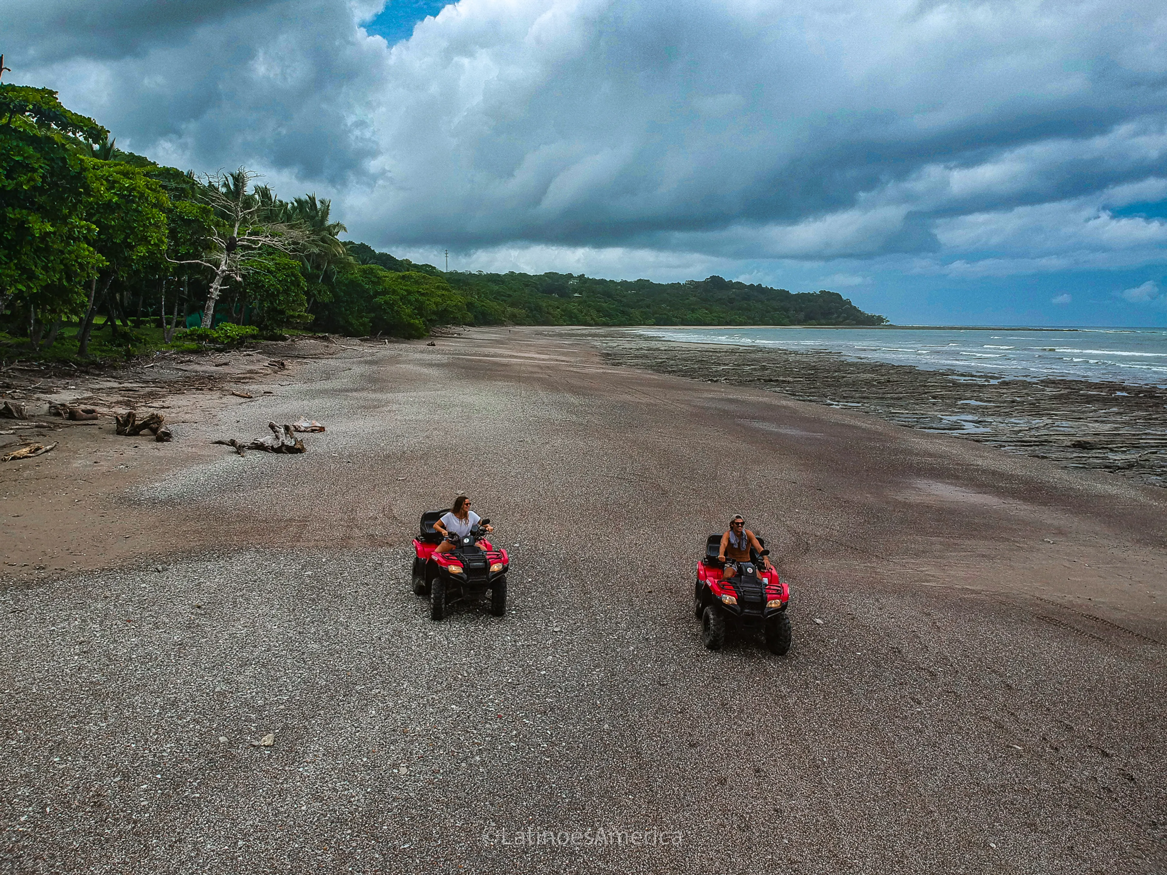 Surf & Skate Abenteuer: Action und Natur an der Küste von Santa Teresa - 3