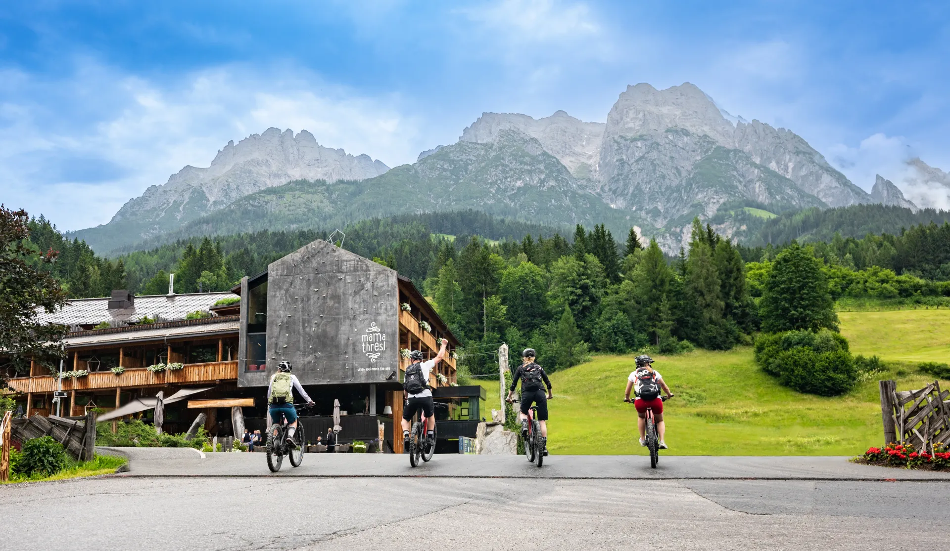 Urban soul meets the alps: Yoga und E-Bike Days im Salzburger Land
