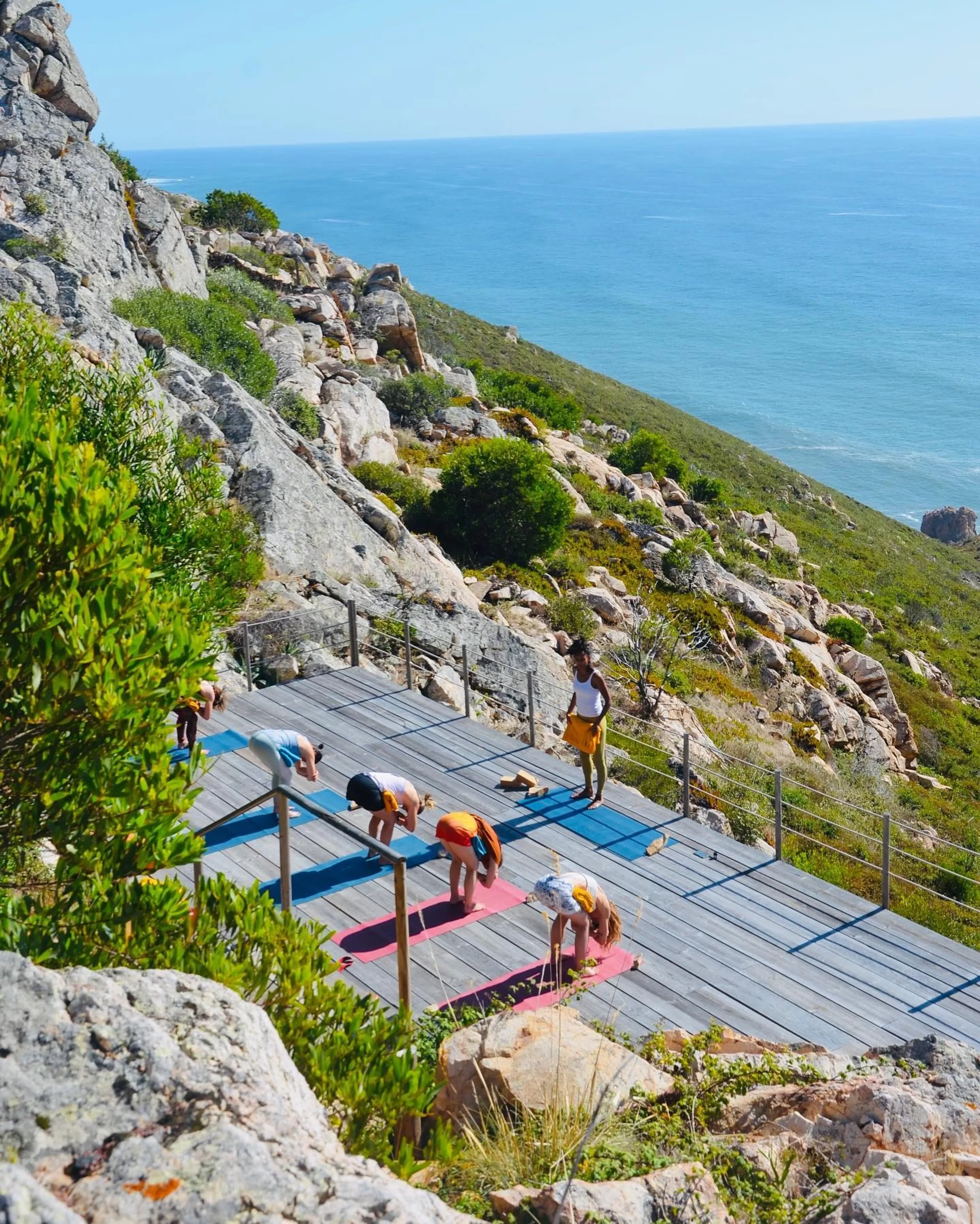 Yoga & Surfen nahe Lissabon mit Villa, Panoramapool & Meerblick - image 1