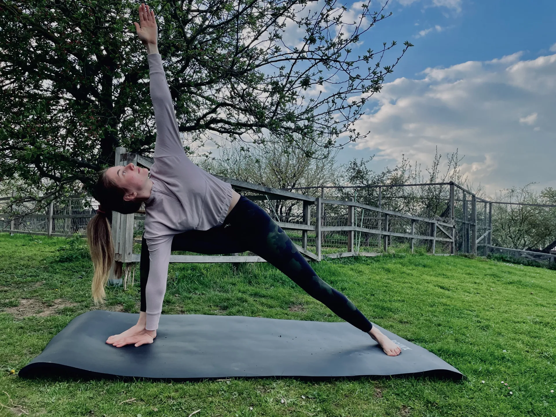 Yoga und Entspannung am idyllischen Schlosspark