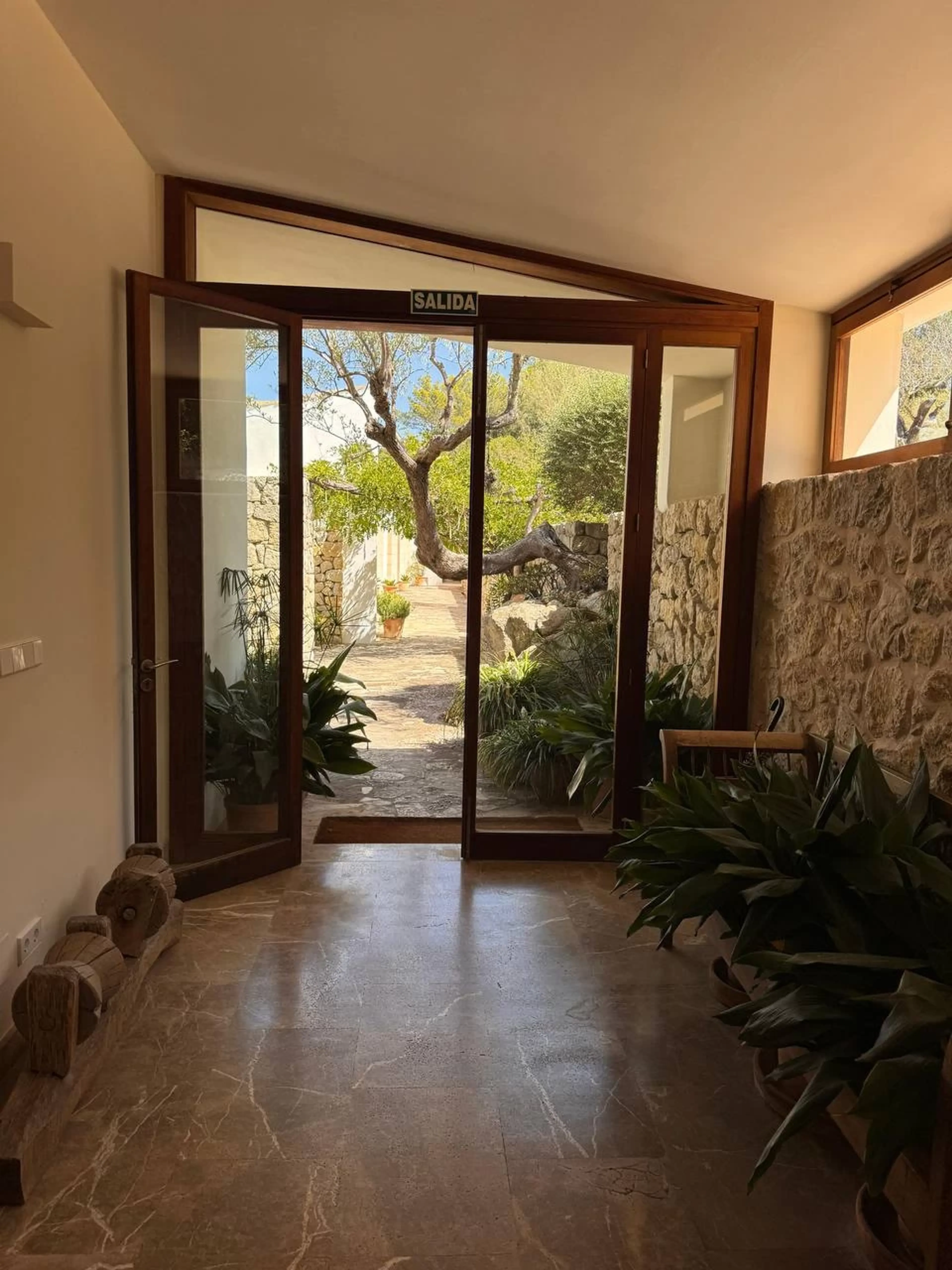 Late Autumn Bliss: Mediterranes Yin Yoga & Breathwork Retreat - 2