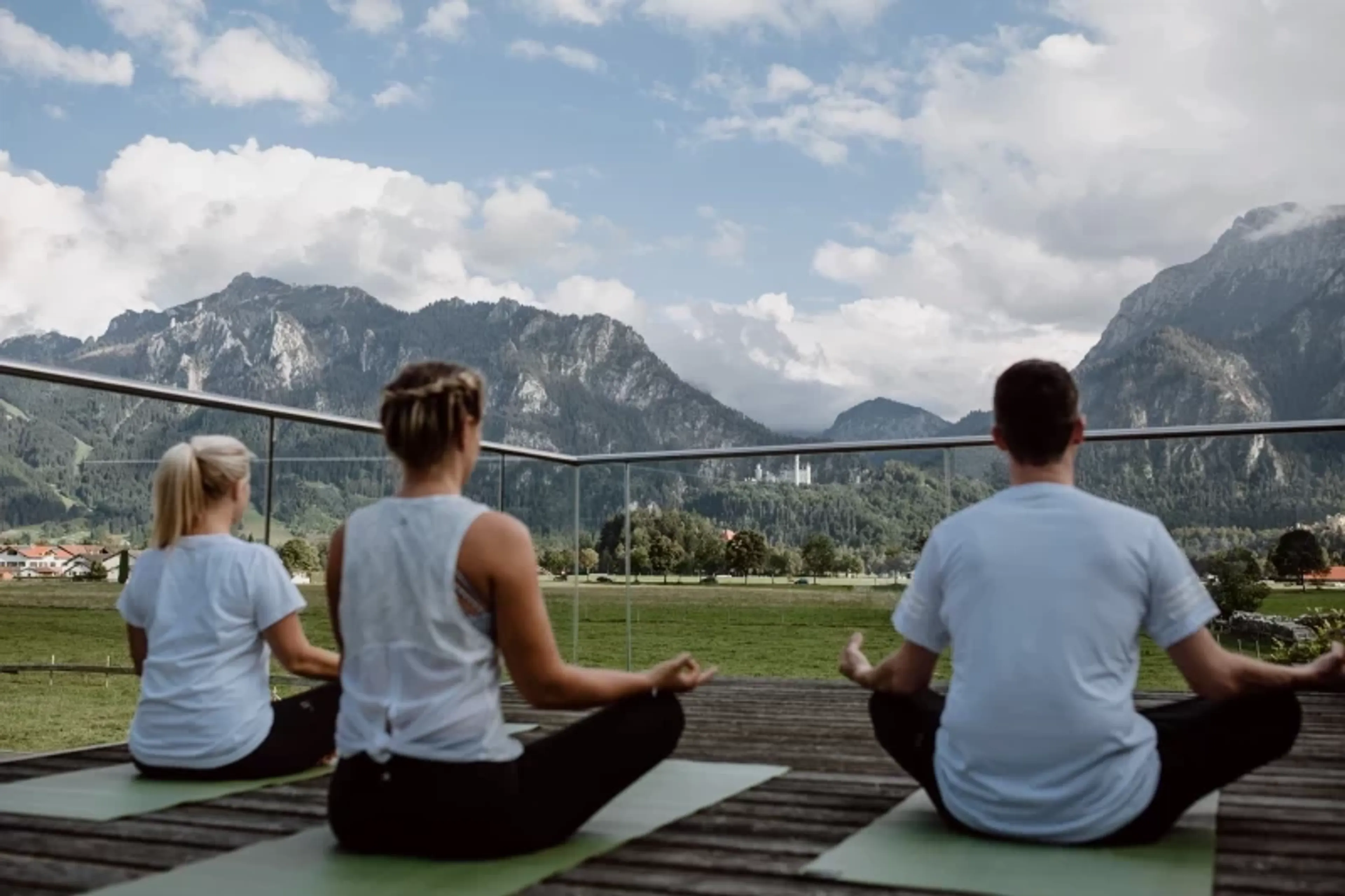 Slow down: Yoga & Wellness Wochenende mit traumhafter Aussicht - 3
