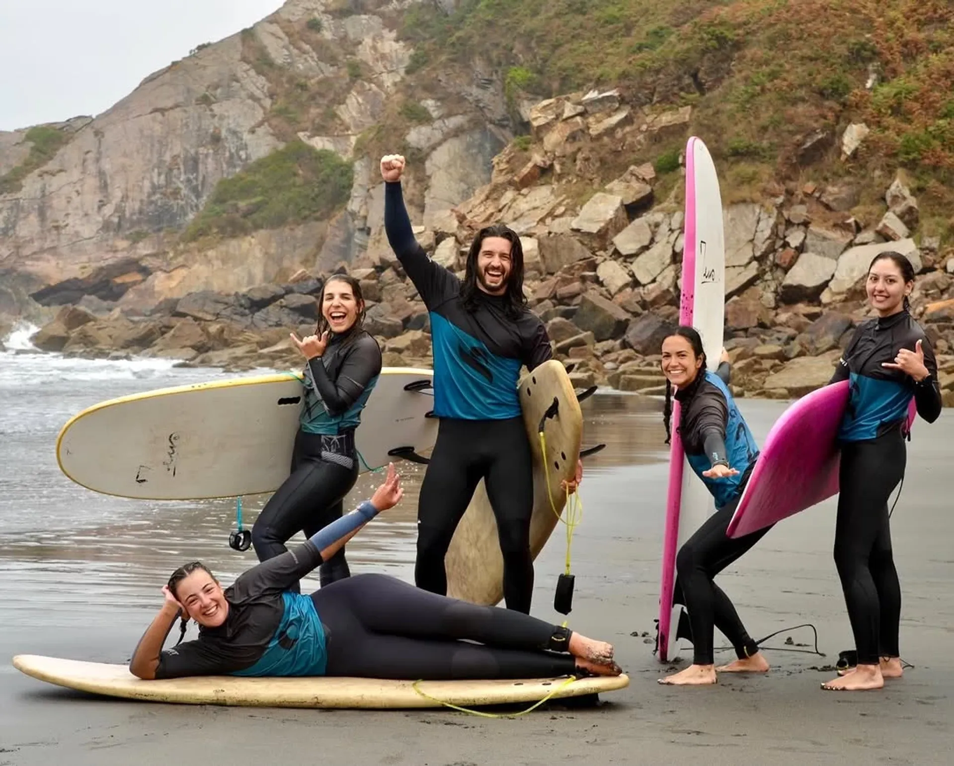 Surfcamp an der spanisch-hawaiianischen Küste von Asturien