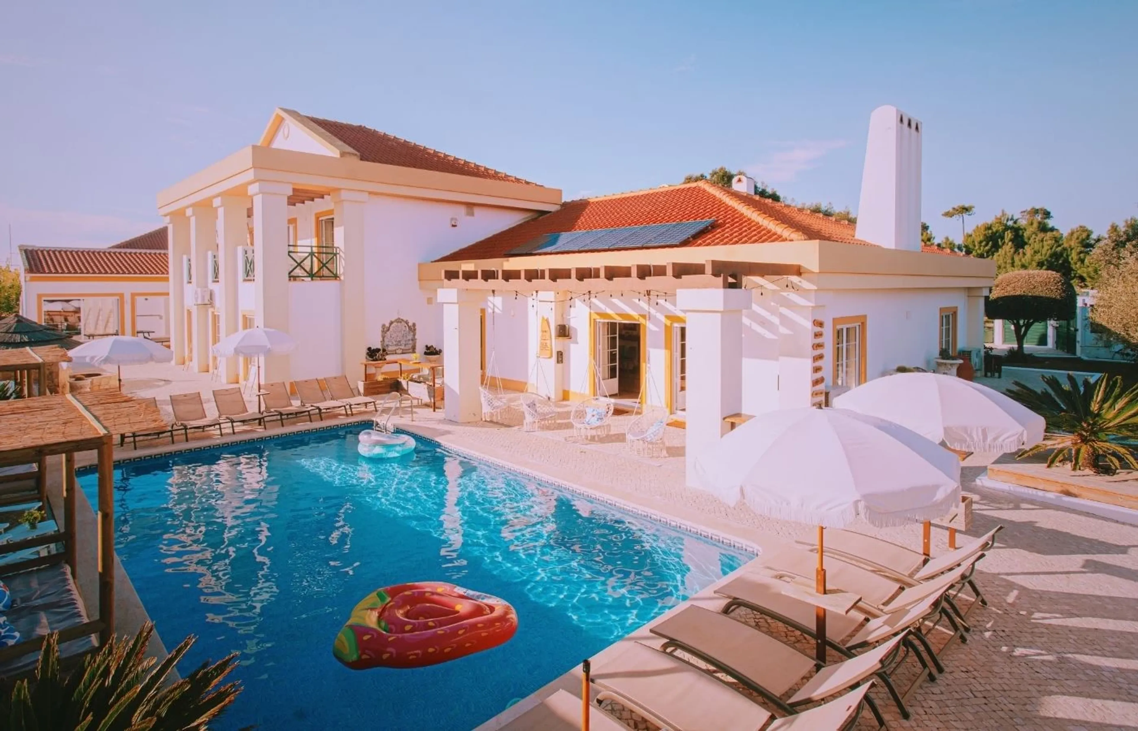 Boutique Surfhouse in der Sonne Portugals: Erlebe entspannte Vibes! - 1