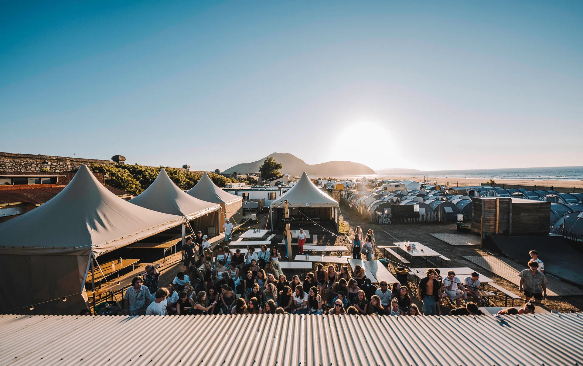 Party, Sonne & jede Menge Spaß: Surfcamp am Strand in Nordspanien - 2