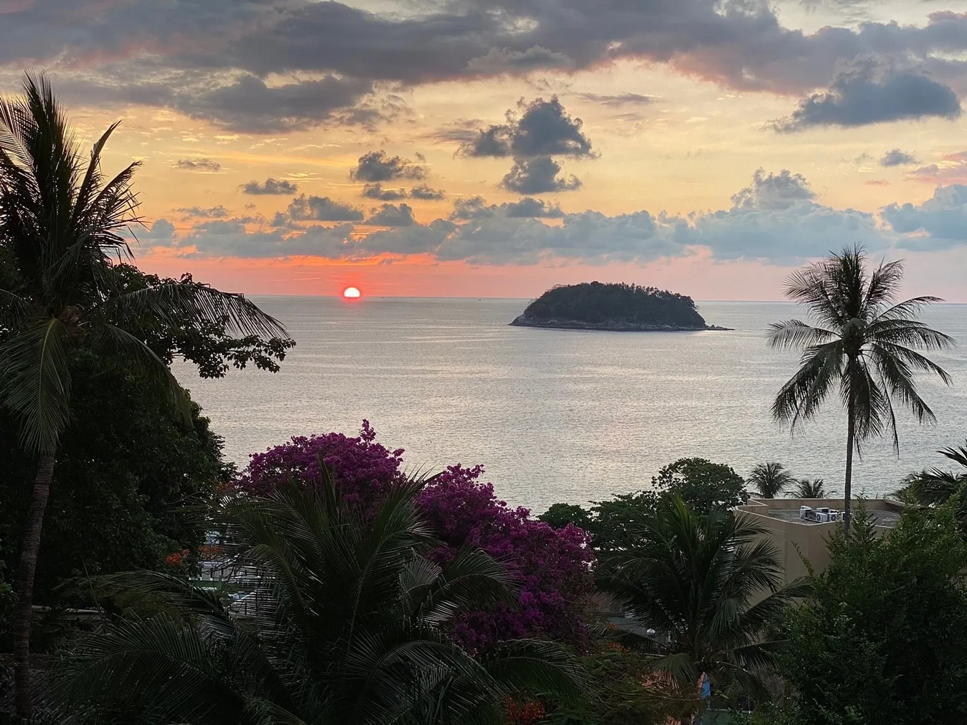 Hitze und Harmonie: Dein Hot Yoga Escape auf Phuket - 4