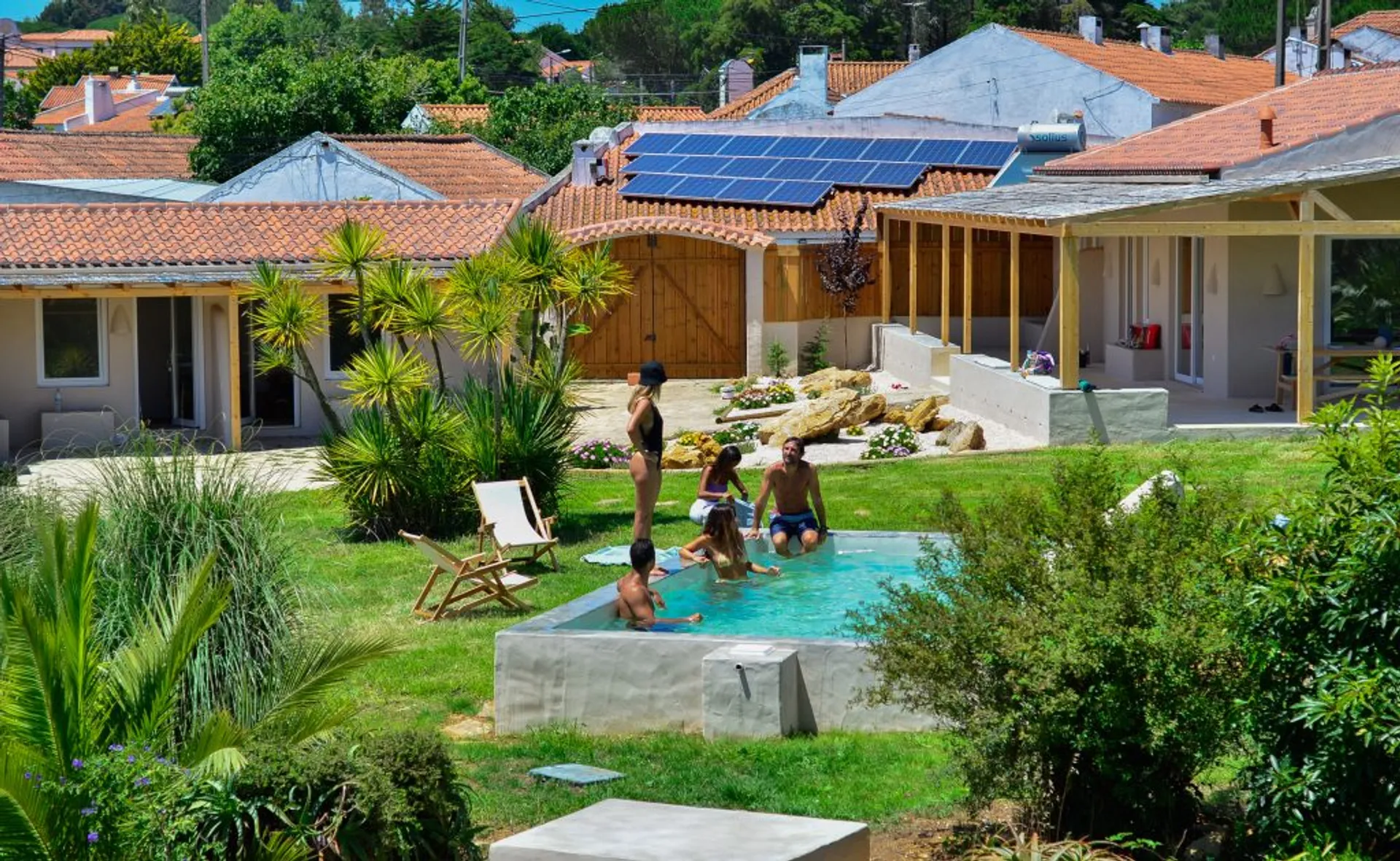 Surf- und Yogacamp in Sintra: Zwischen Wellen, Natur und Gemeinschaft