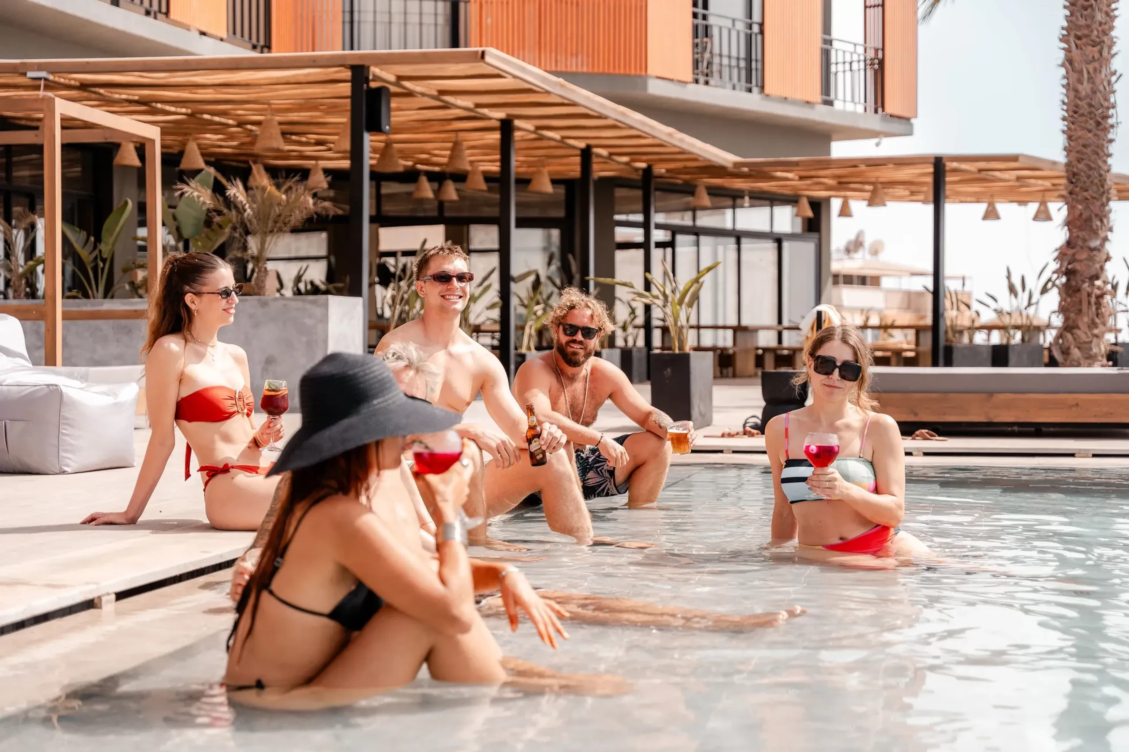 Boutique Surfcamp mit eigenem Fitnessstudio - 1