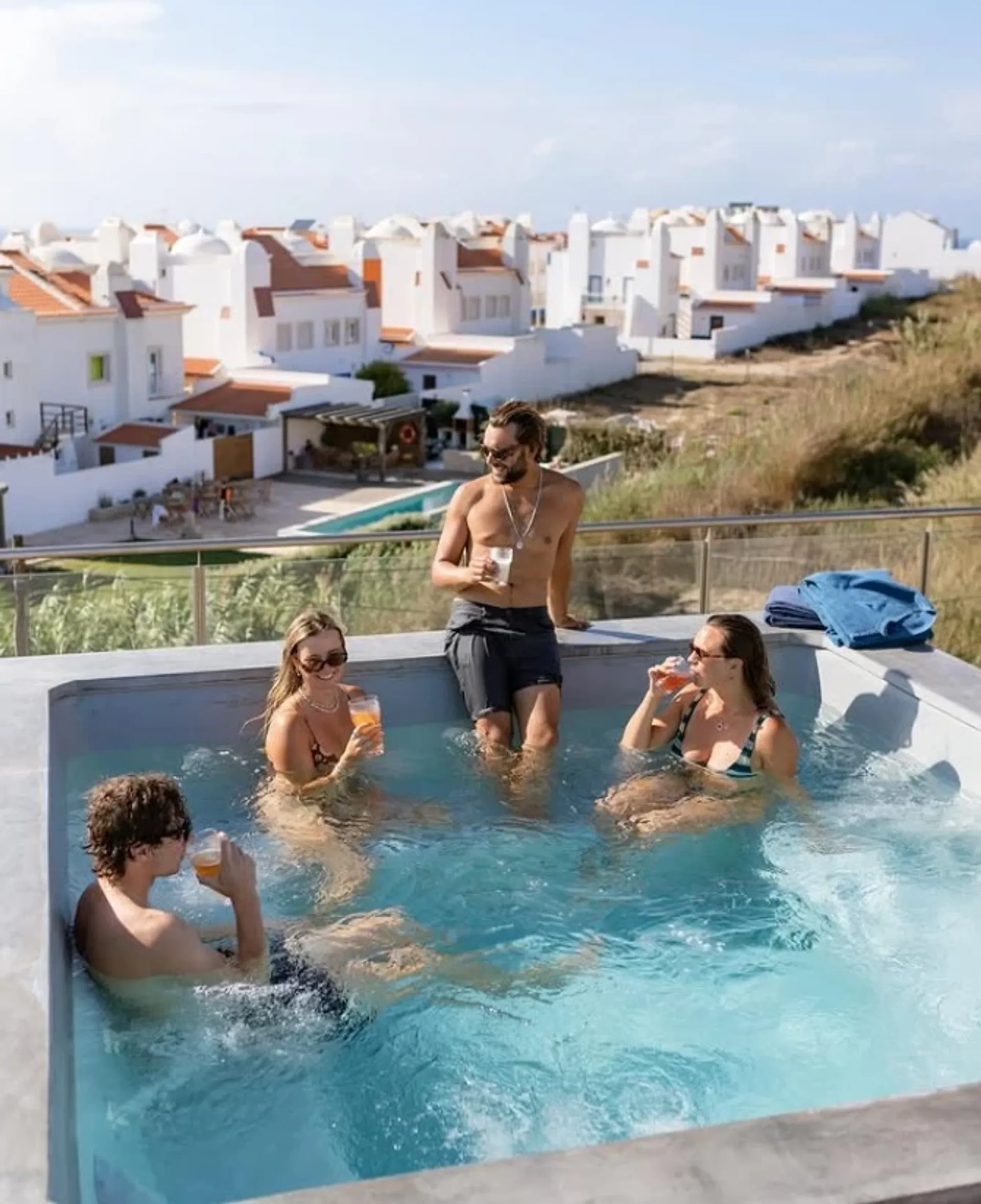 Surf-Lodge mit Meerblick und Pool direkt am Traumstrand - 3