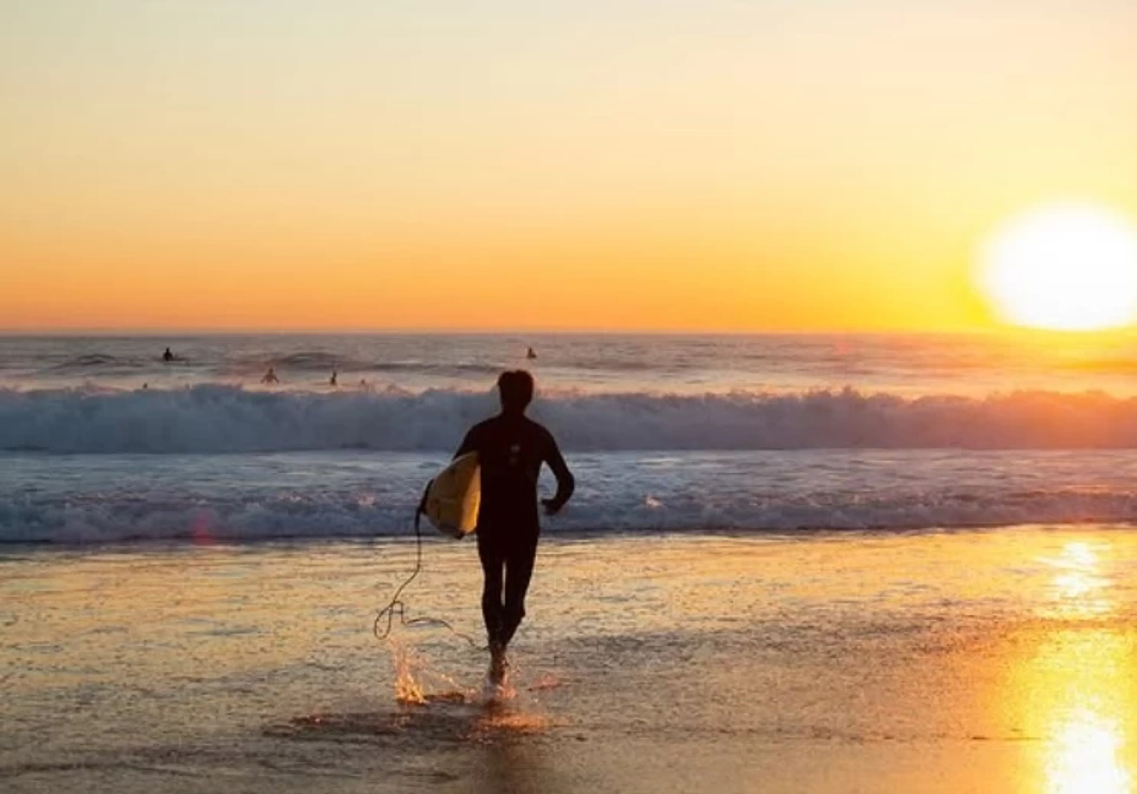 Surfen, chillen und neue Leute treffen in den Dünen der Bretagne - 3