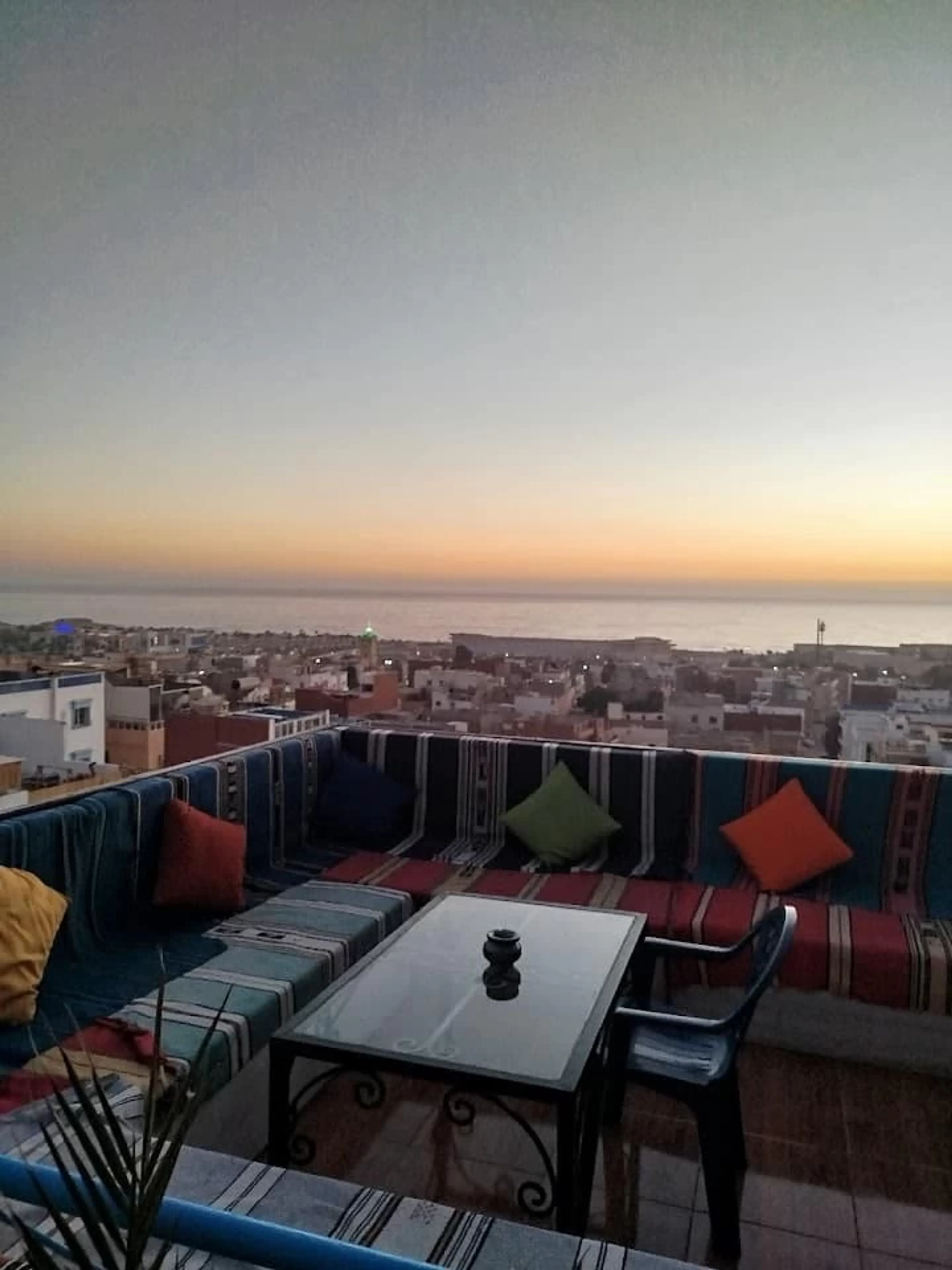 Surfen & Yoga in Tamraght: Action in den Wellen, Balance auf der Matte - 5