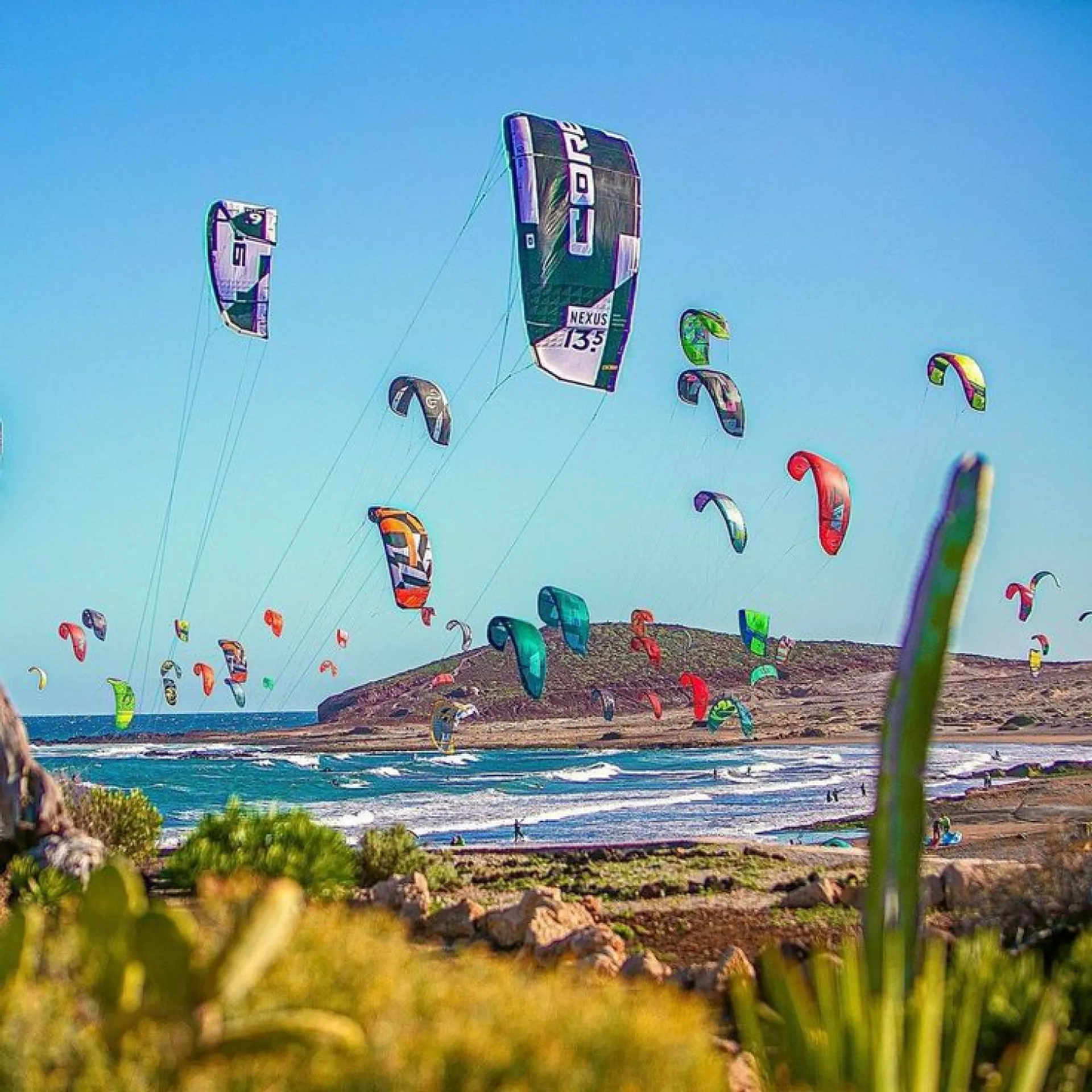 Wind & Waves: Kitesurf-Action und Yoga-Flow im Paradies