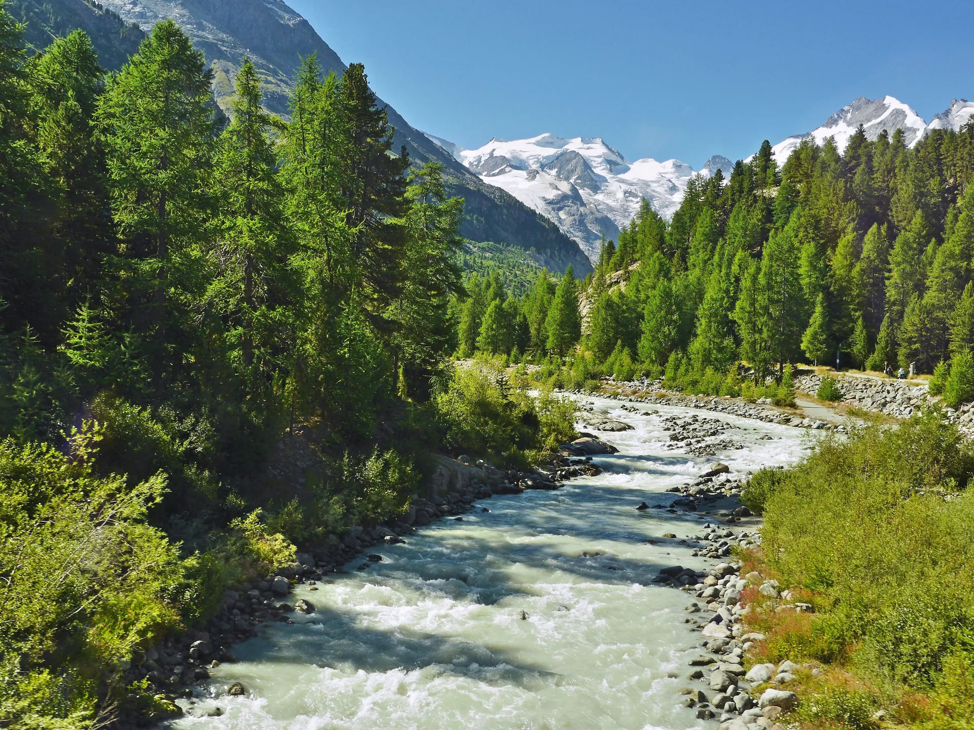 Bergwanderwoche im Komfort-Hotel in der zauberhaften Natur Graubündens