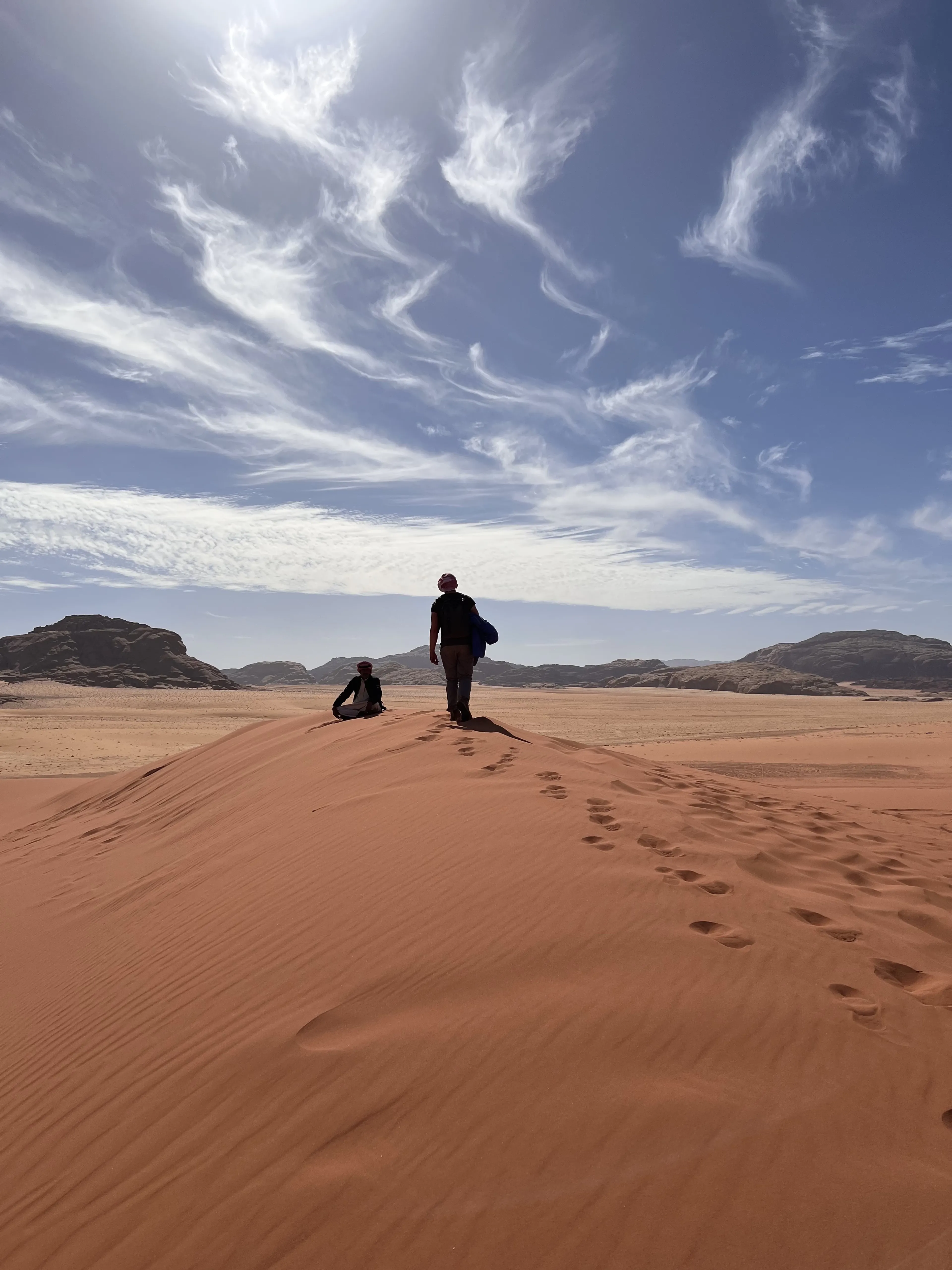 Wüstenabenteuer in Wadi Rum: Reite auf Kamelen mit Beduinen - 5