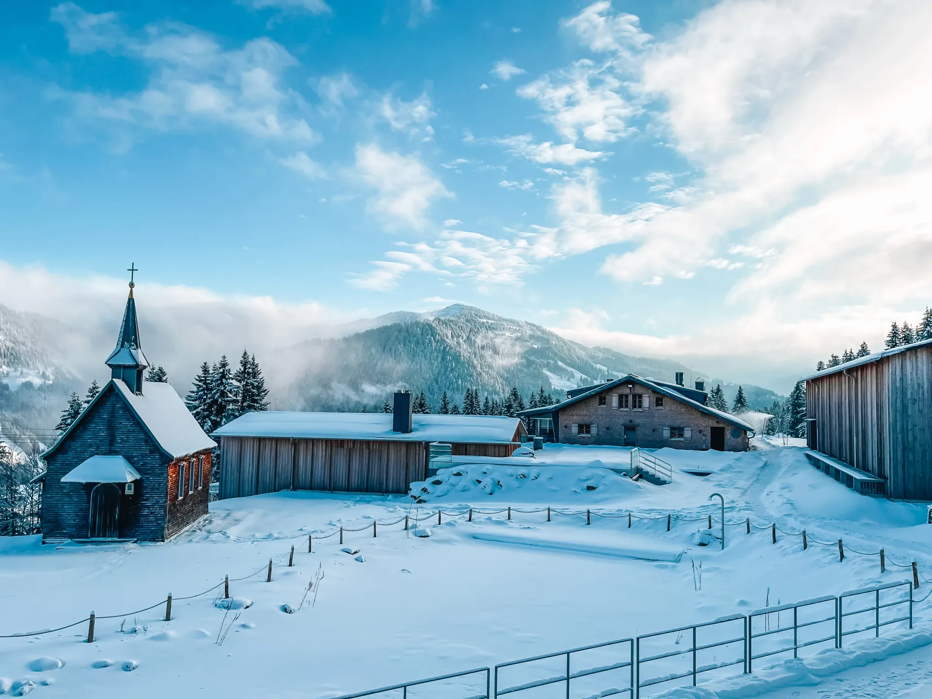 Allgäuer Winteridylle: Yoga & Schneeschuhwandern auf 1300 Metern - 5