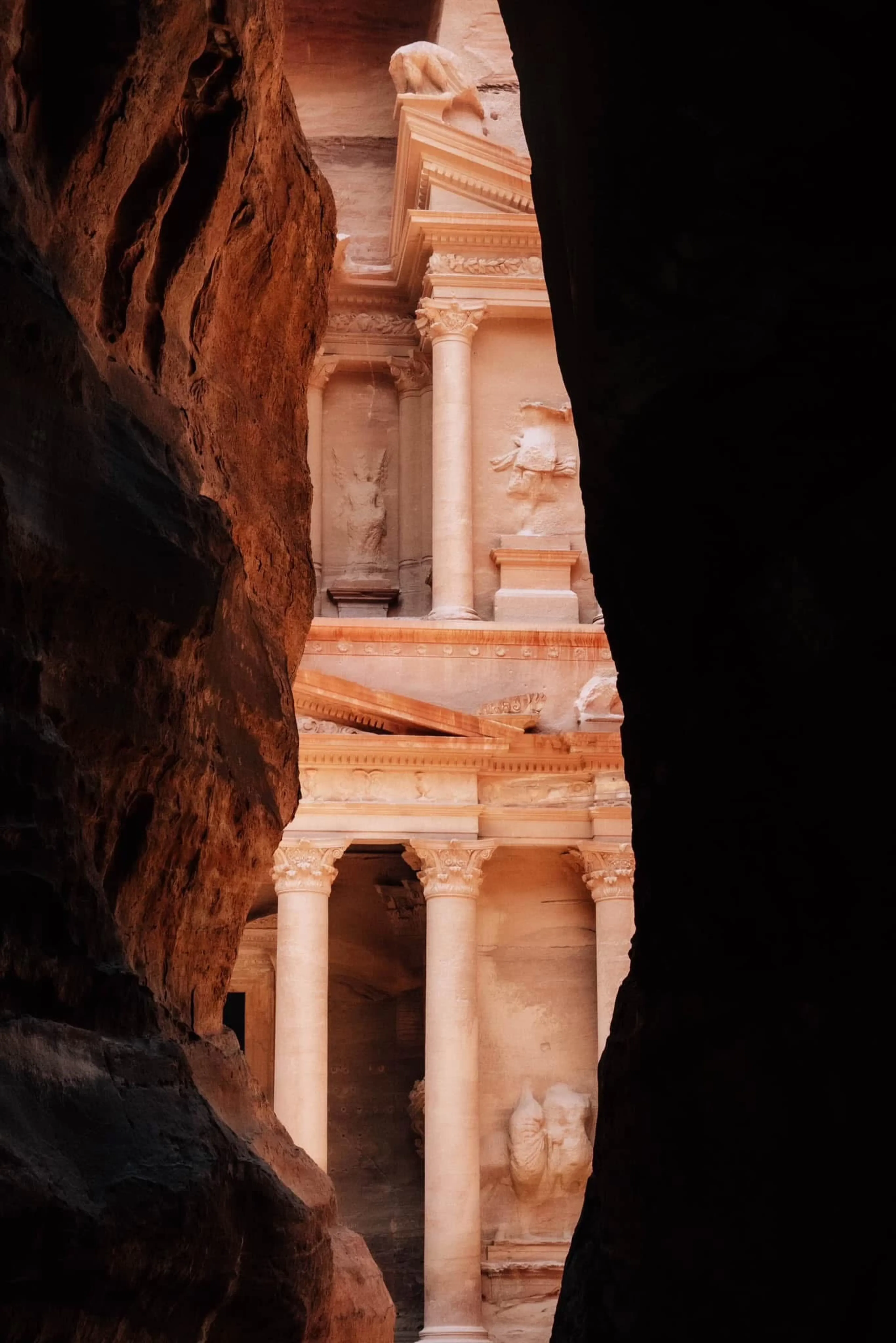 Wüstenabenteuer in Wadi Rum: Reite auf Kamelen mit Beduinen - 3