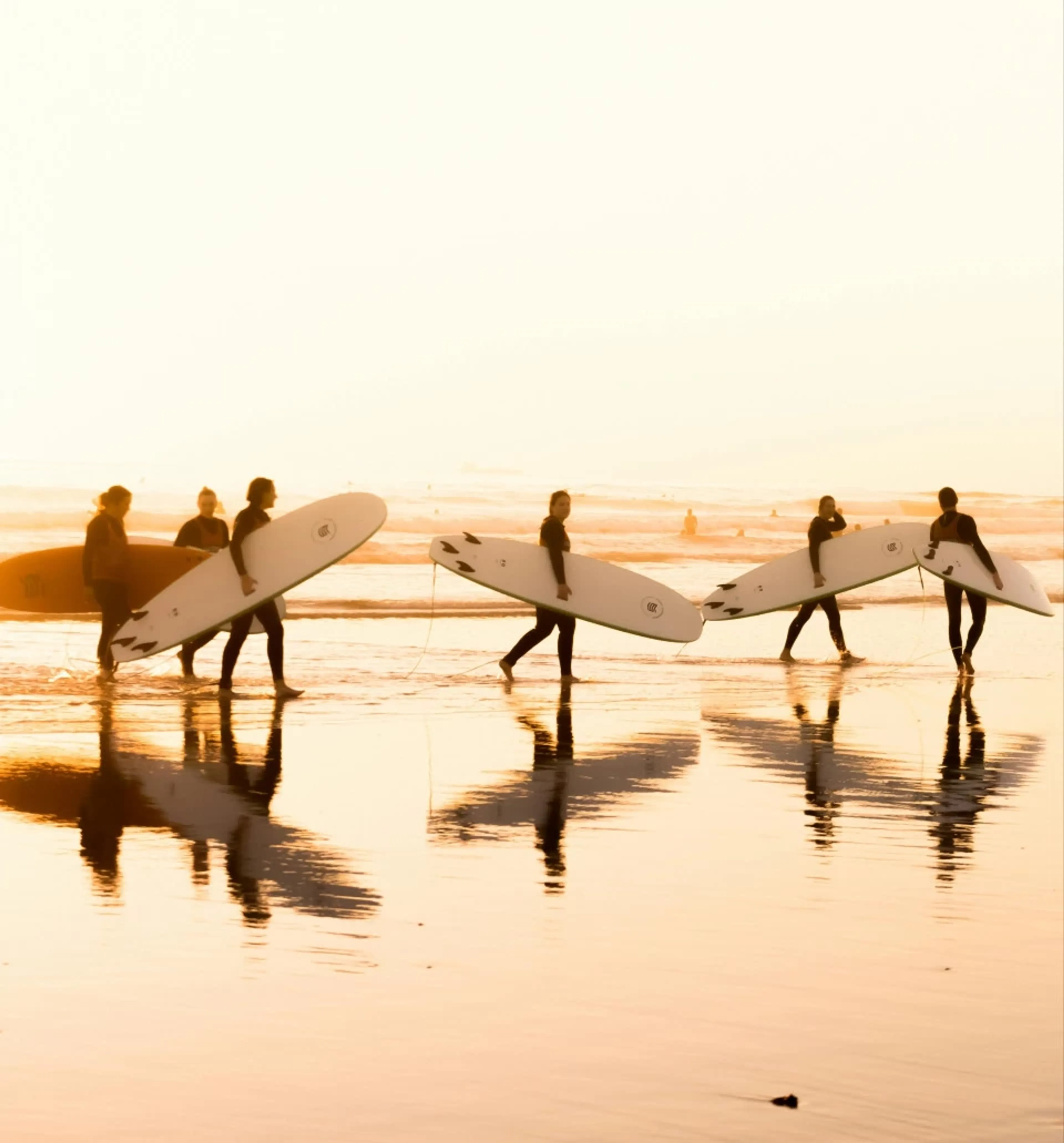 Surfcamp in Caparica: Gemeinsam Surfen, Entspannen und Feiern - 3
