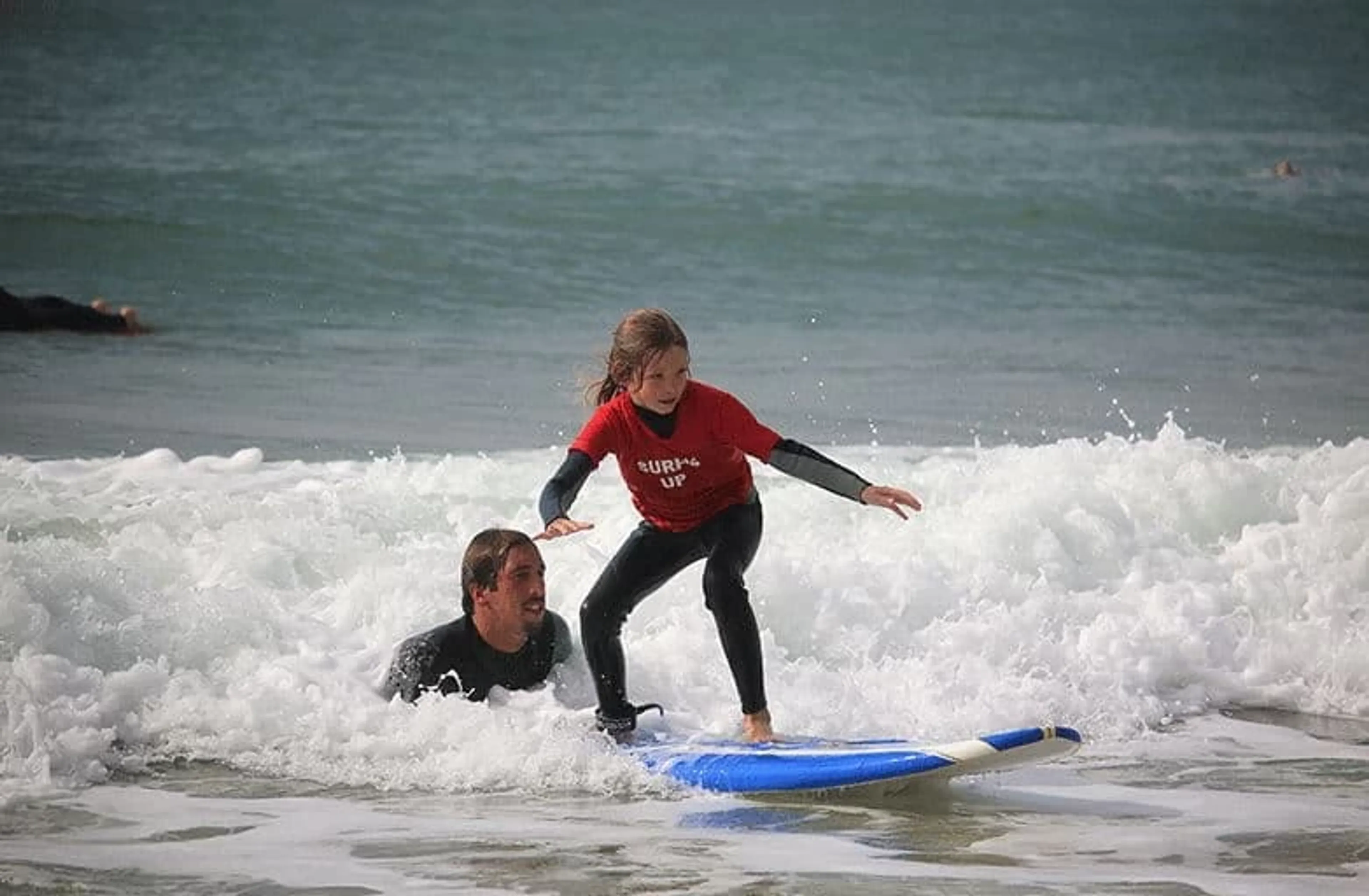 Surfurlaub mit der ganzen Familie in den Wellen der Guincho Bay - 1