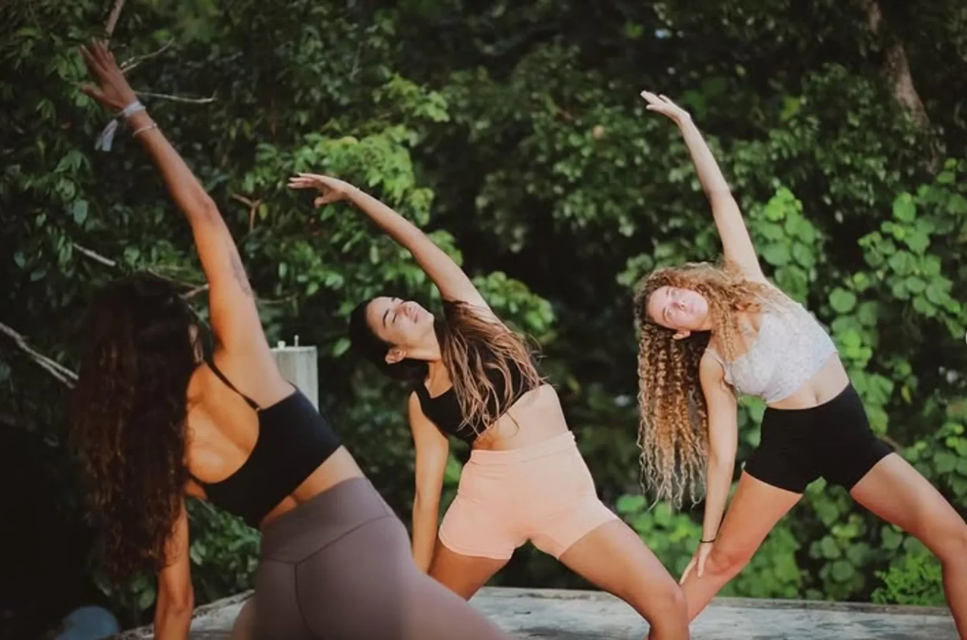 Surfen und Yoga im tropischen Paradies – Erlebe die Magie Weligamas! - 2