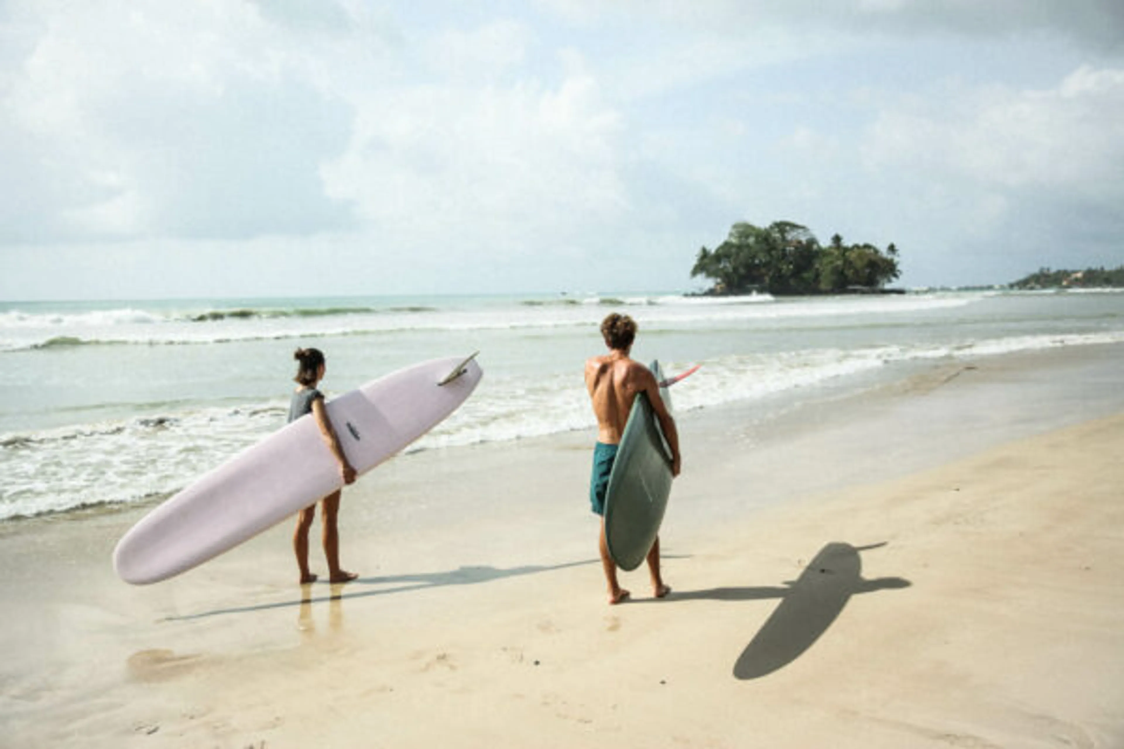 Surfen in Weligama: Konstante Wellen & srilankische Gastfreundschaft - 1