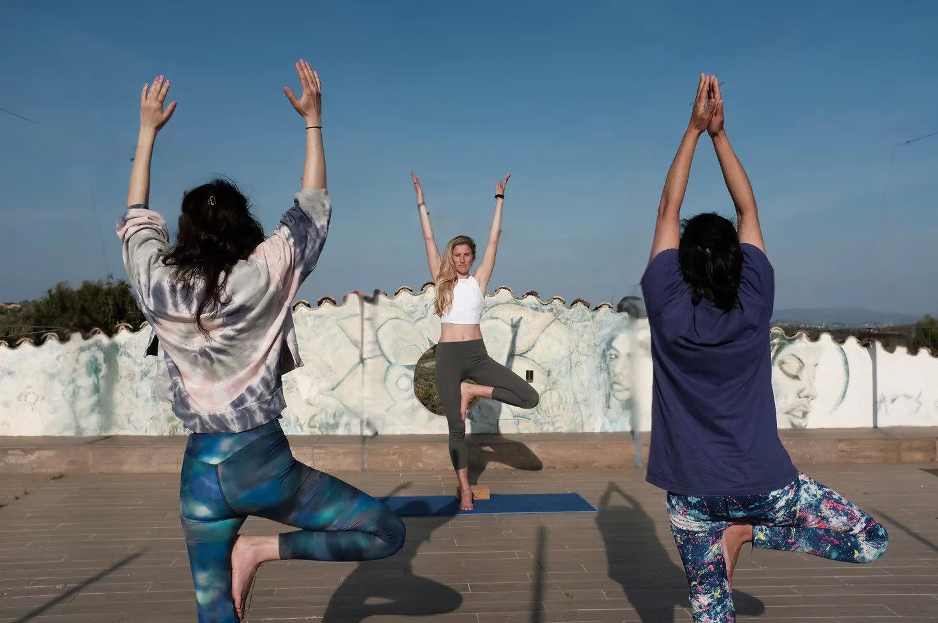 Yoga, Natur und Verbundenheit inmitten spanischer Weinberge