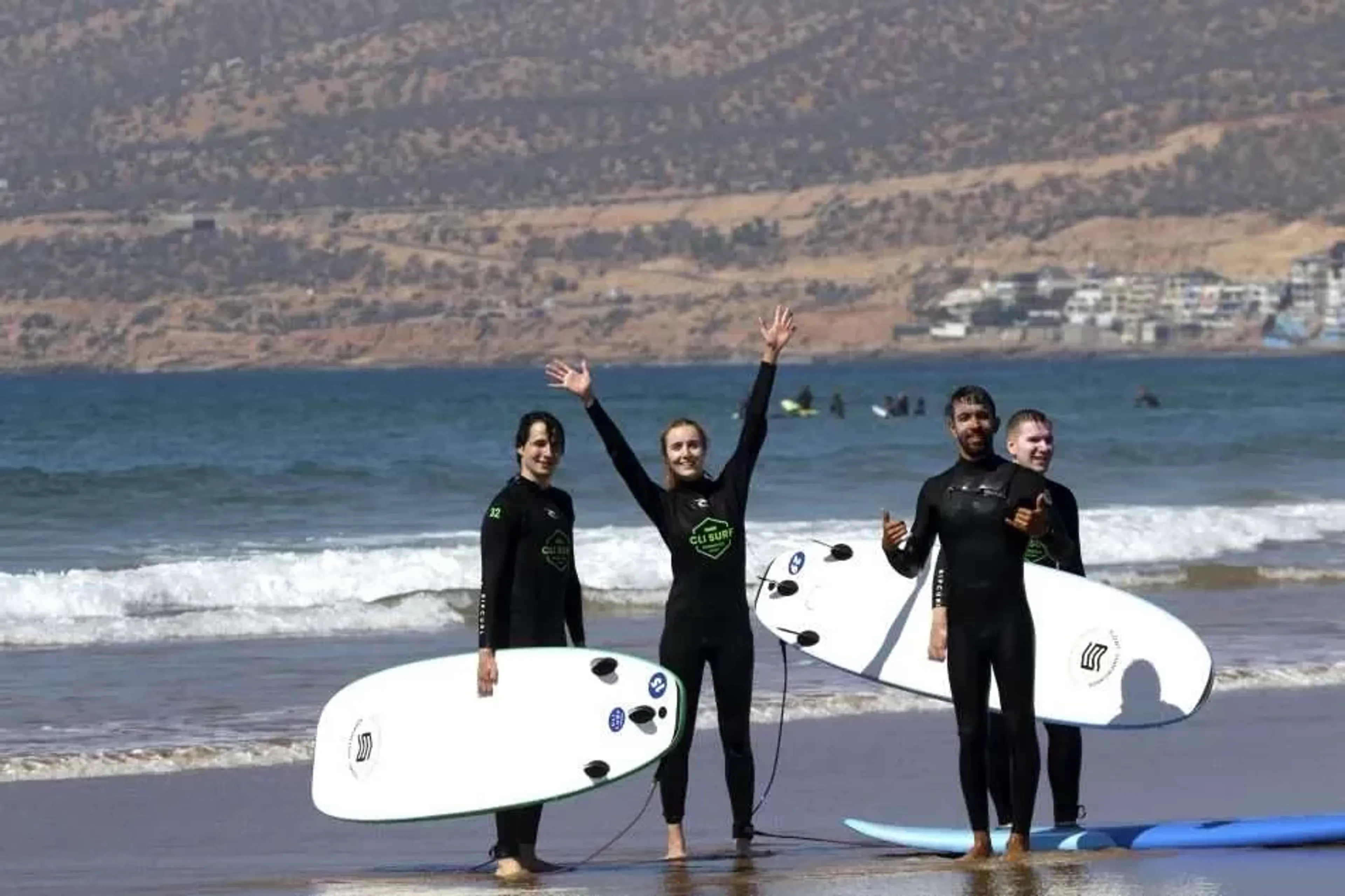 Good Vibes on Board: Surfen und gemeinsame Abende in Marokko - 3