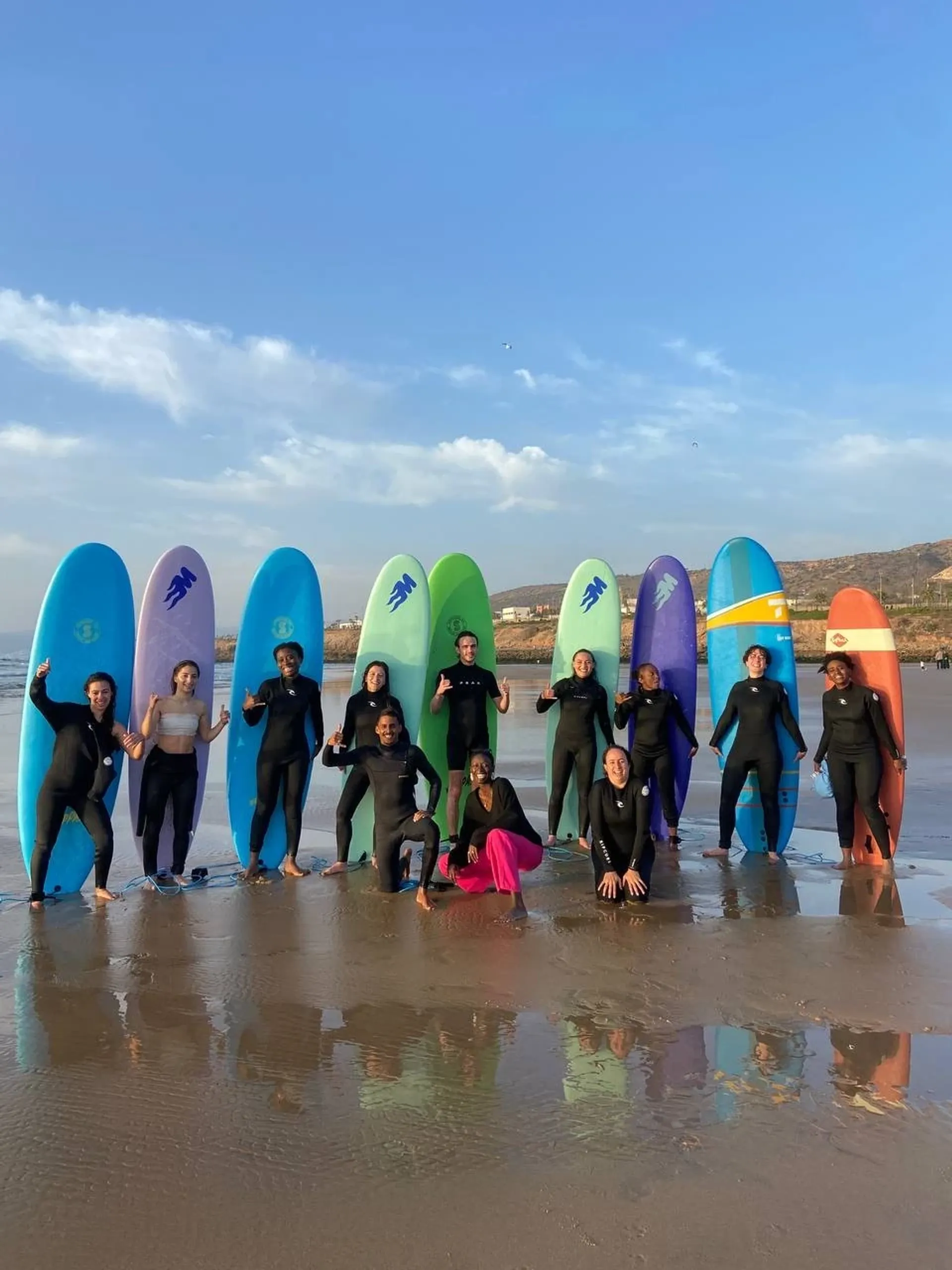Küstenrhythmus Marokko: Surfen, Gemeinschaft und Ausflüge