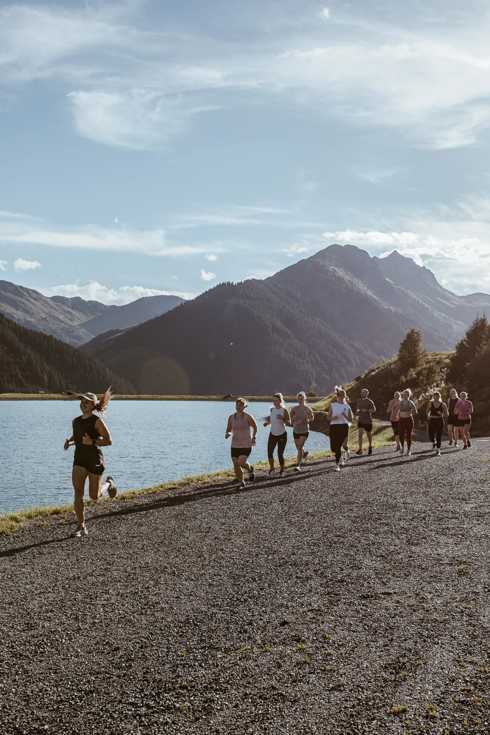 Alpines Fitness Retreat: Erlebe Fitness und Erholung in den Bergen
