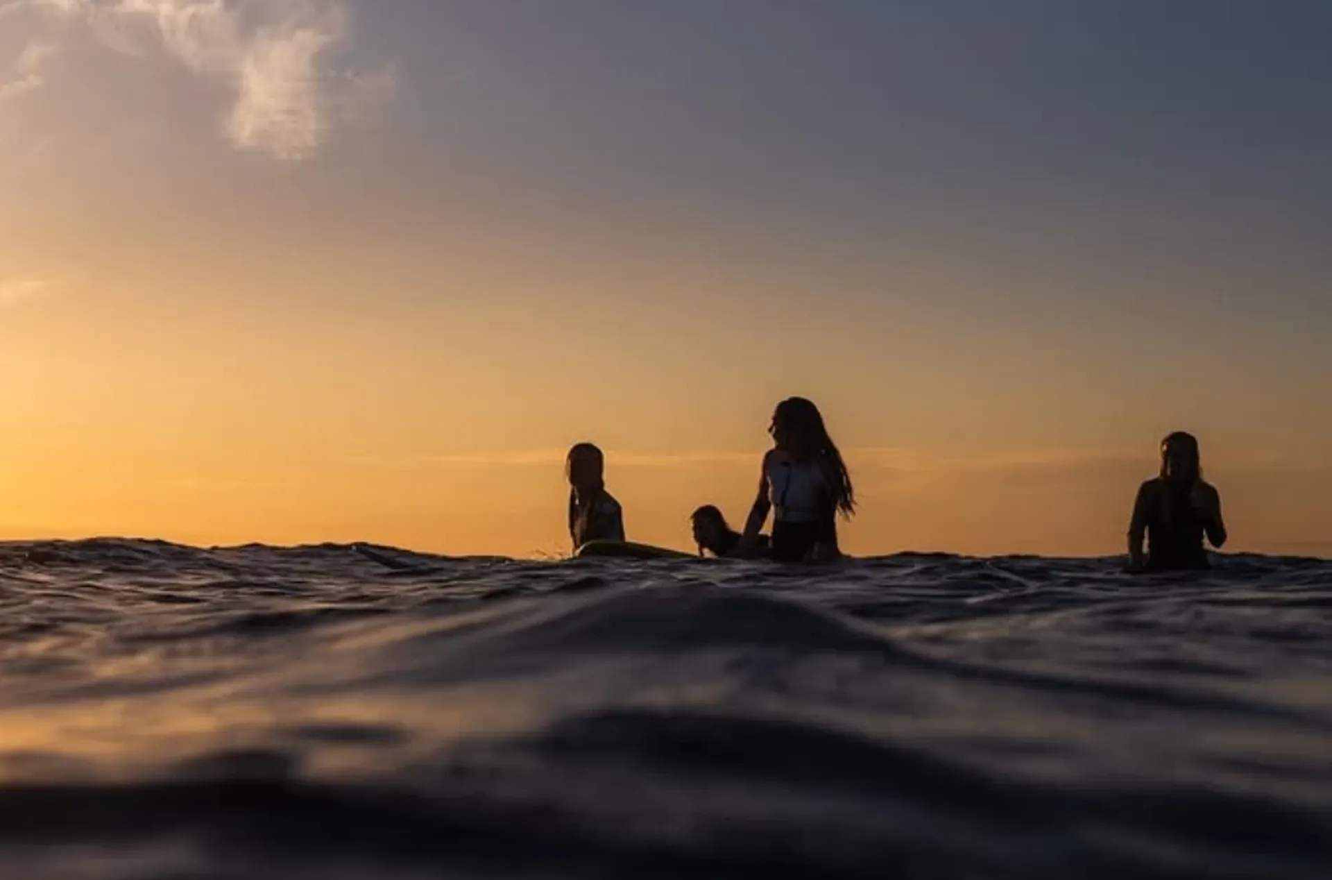 Surfcamp mit Meerblick – Wellen, Vibes & Sunsets