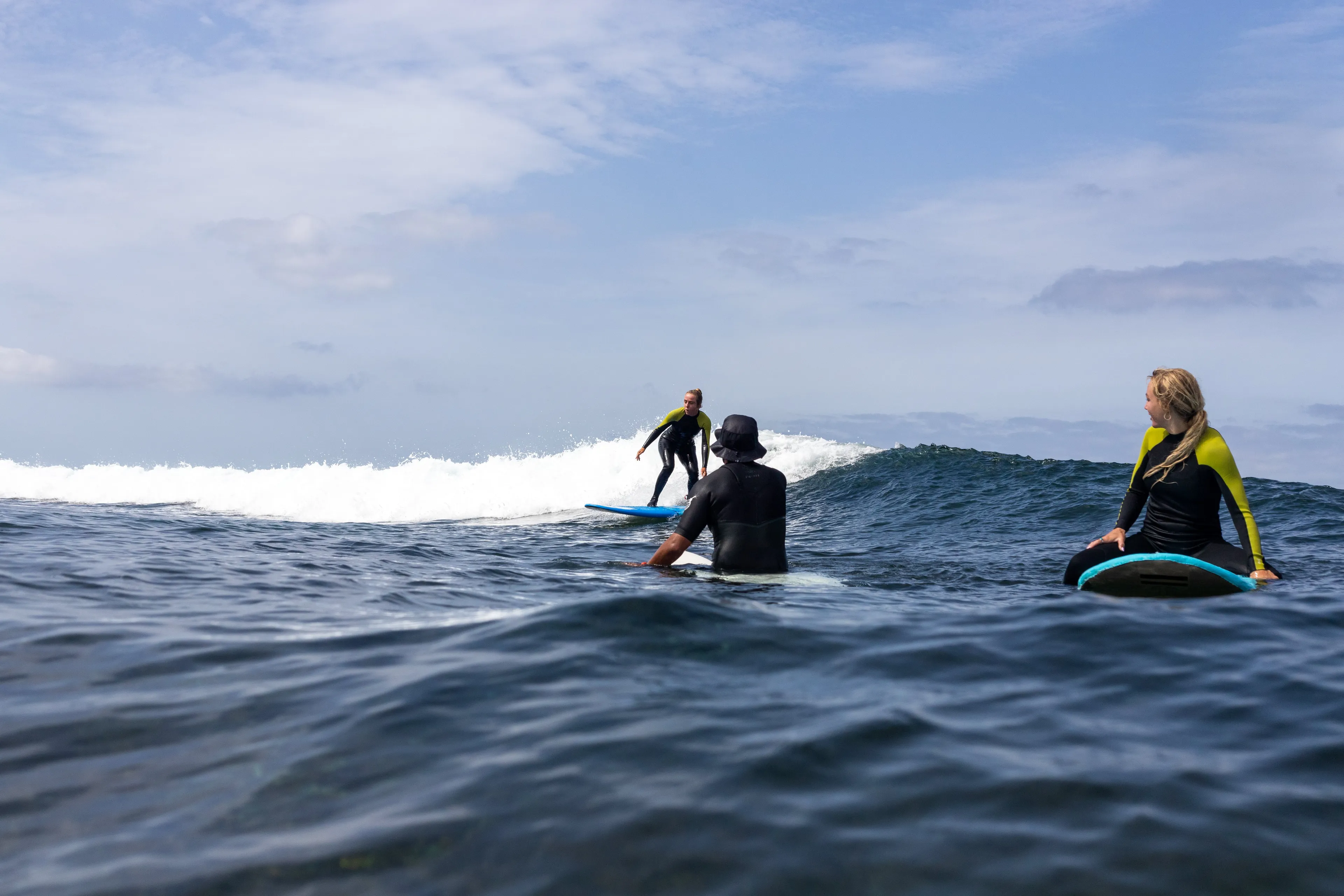 Surfcamp mit Meerblick – Wellen, Vibes & Sunsets - 3