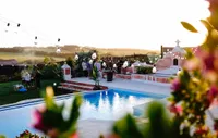 Stylisches Surfhaus mit Pool und Blick auf den Ozean