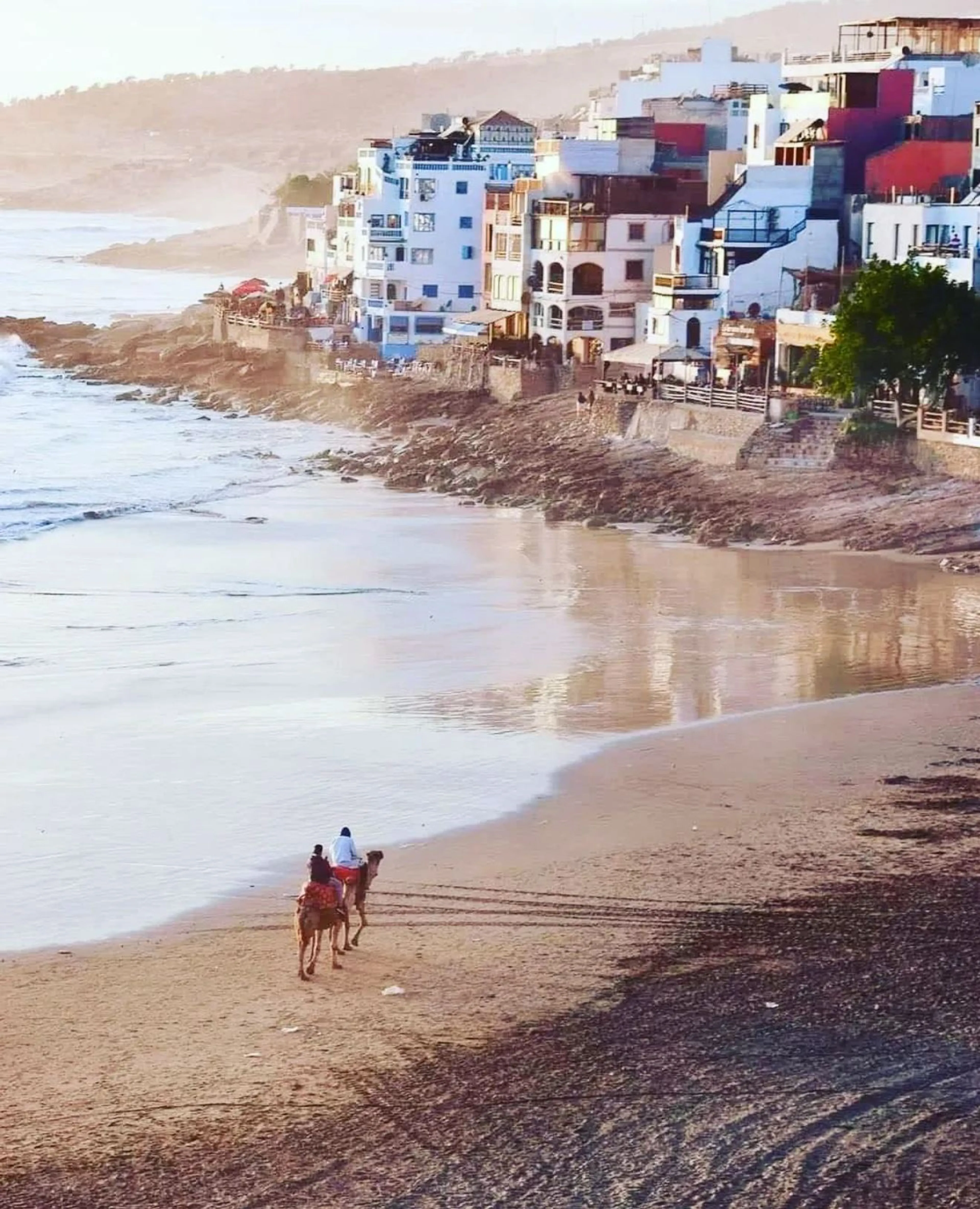 Surf- & Yogacamp mit Blick auf den Ozean: Aktivurlaub mit guten Vibes - 1
