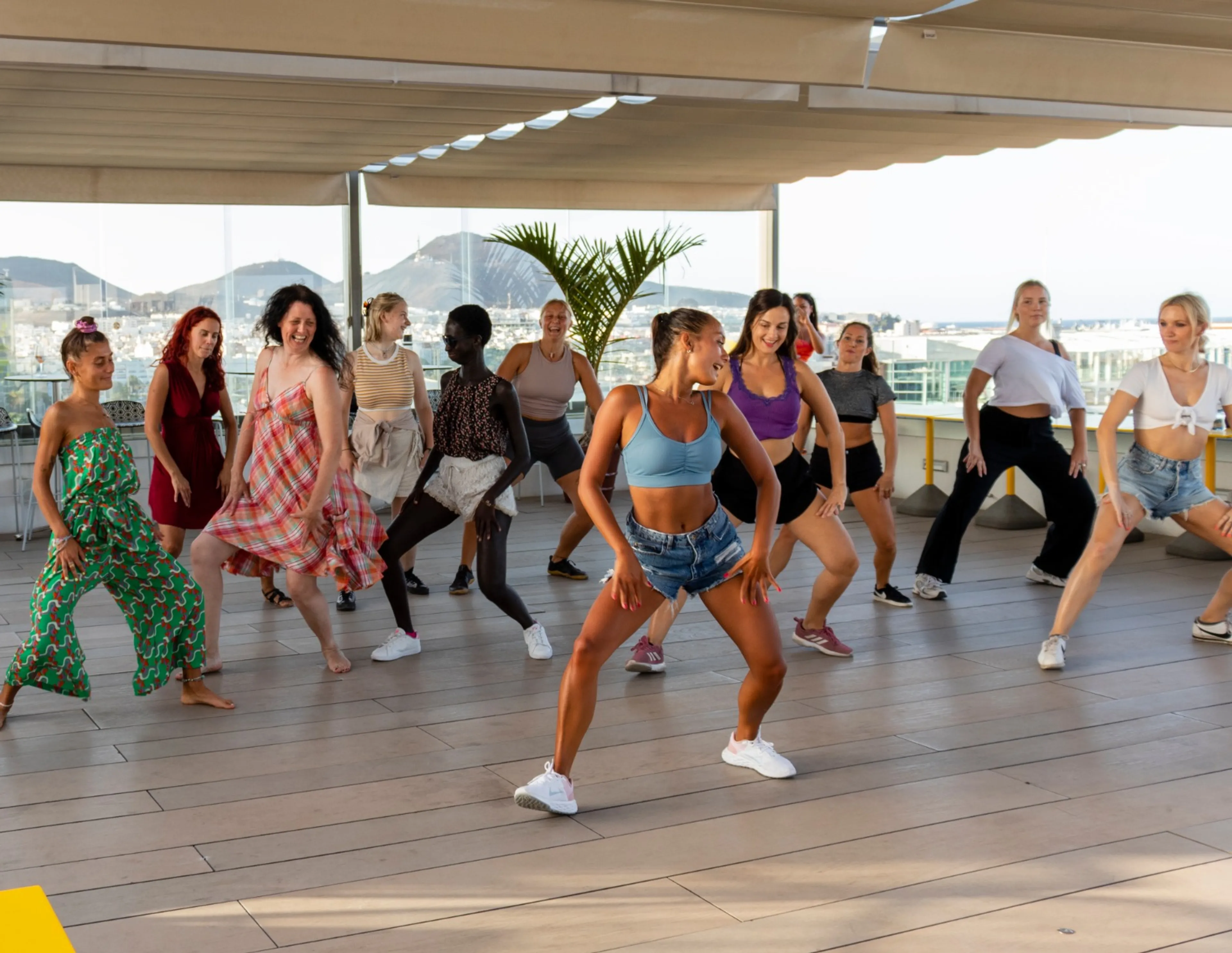 Stretch, Breathe, Move, Groove: Tanz- und Yogaurlaub auf Gran Canaria - 1