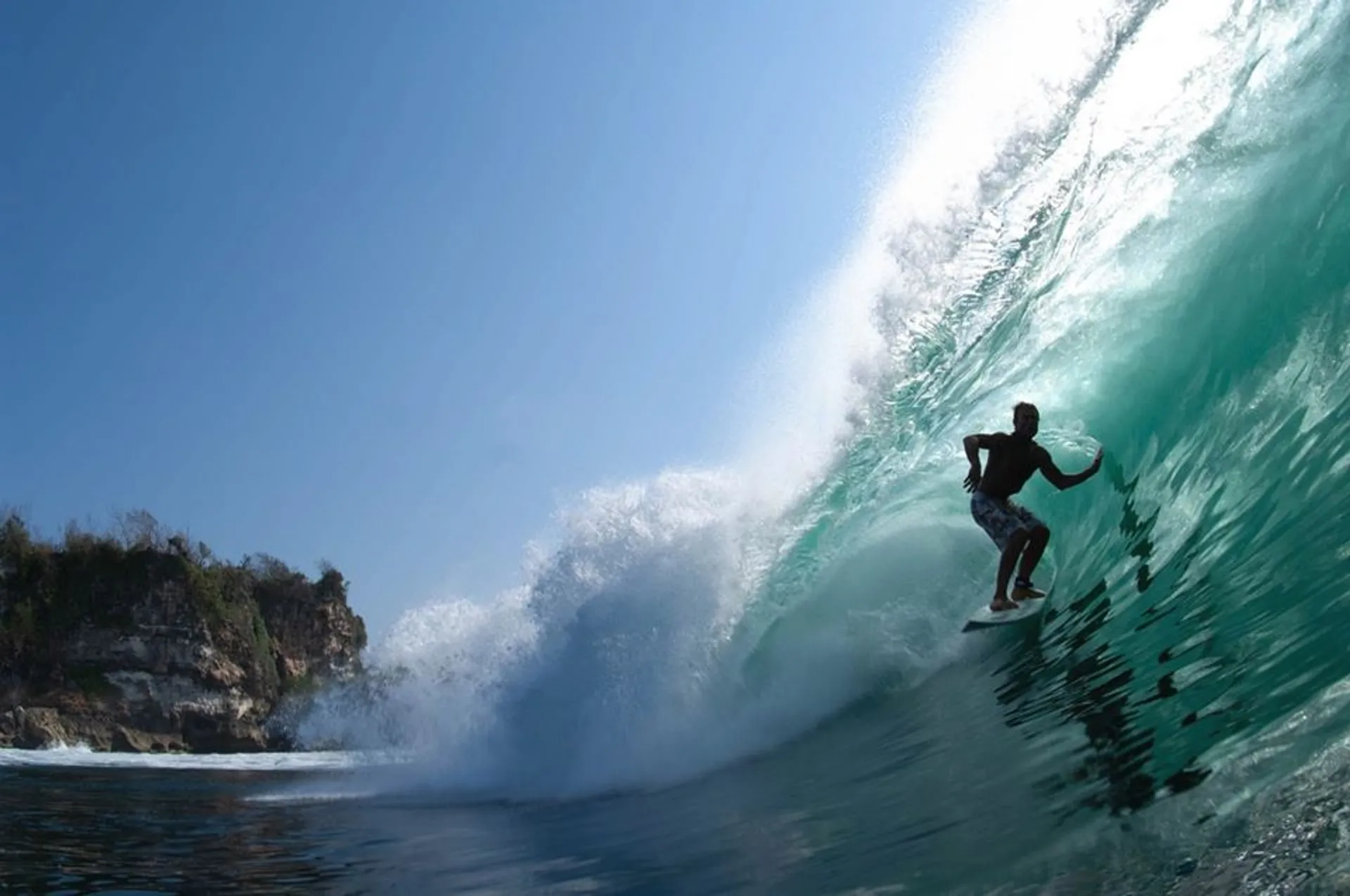 Surf-Guiding im Süden Balis: Die Suche nach der perfekten Welle