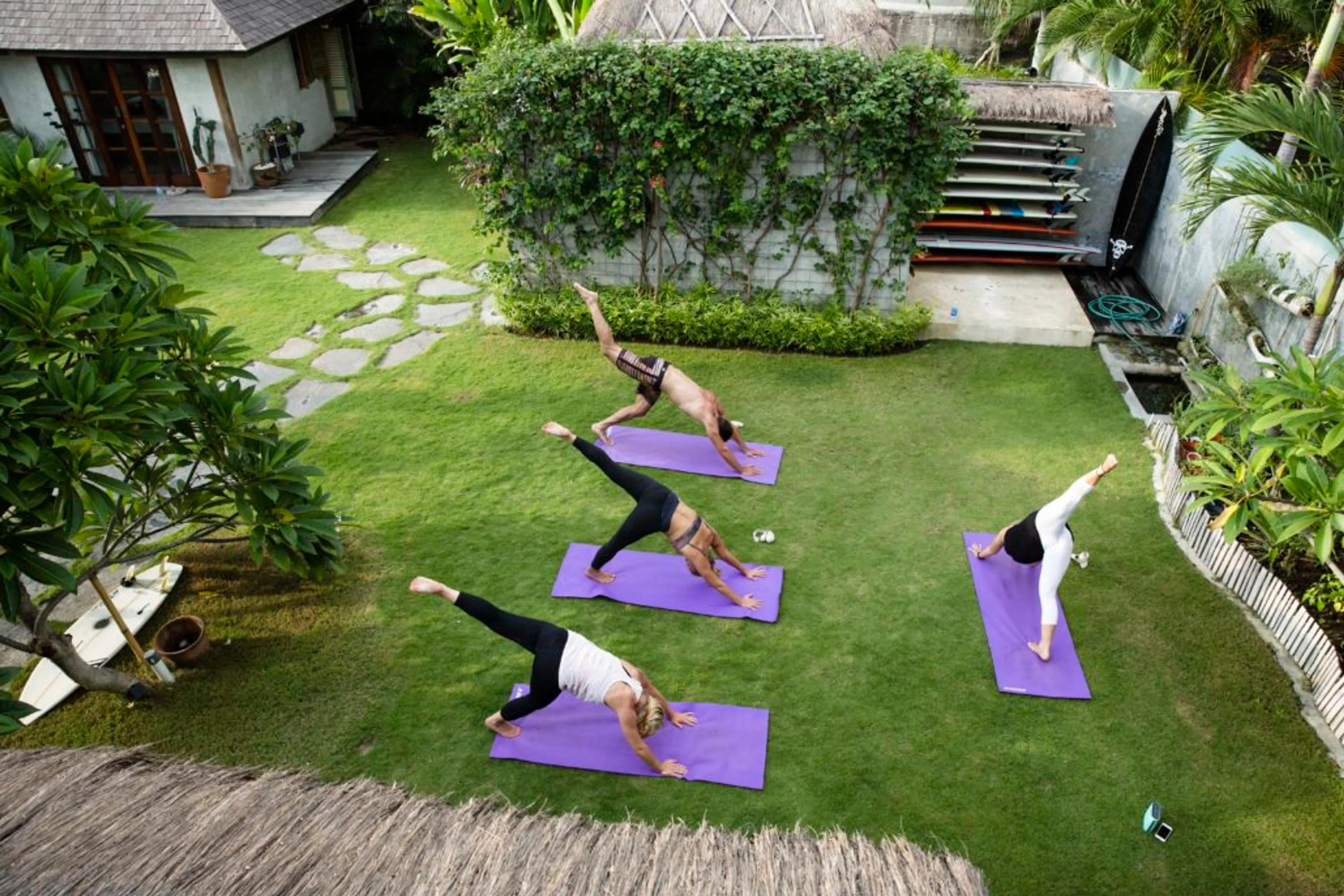 Surf- und Yogacamp in stylischer Surf Lodge auf Bali - 3