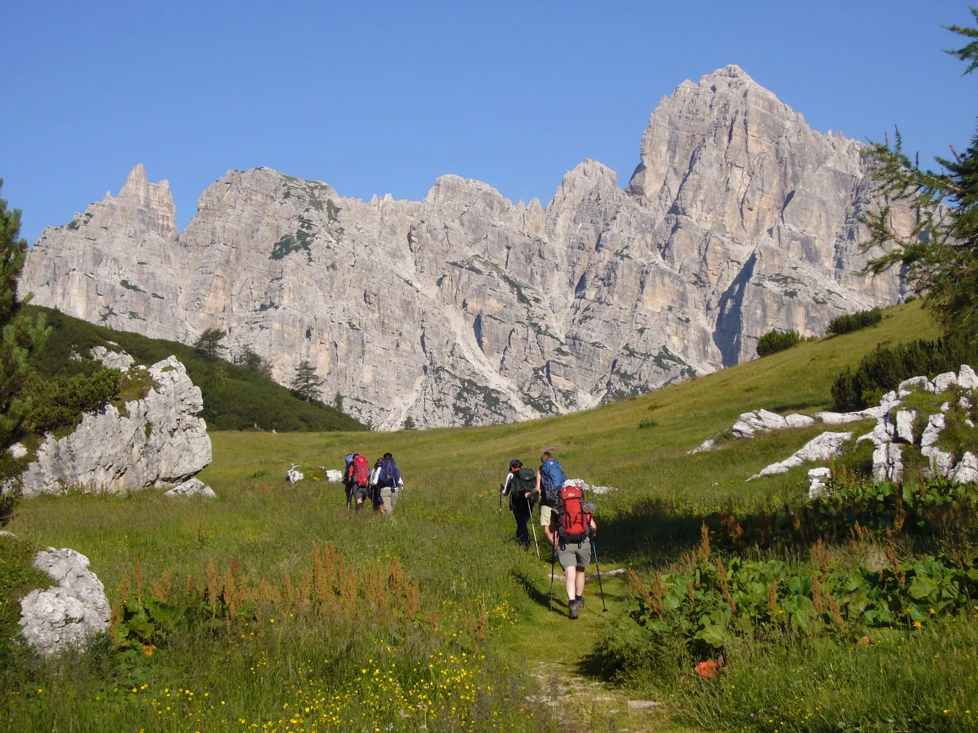 Dolomiten Trekking: Vom Pragser Wildsee nach Belluno