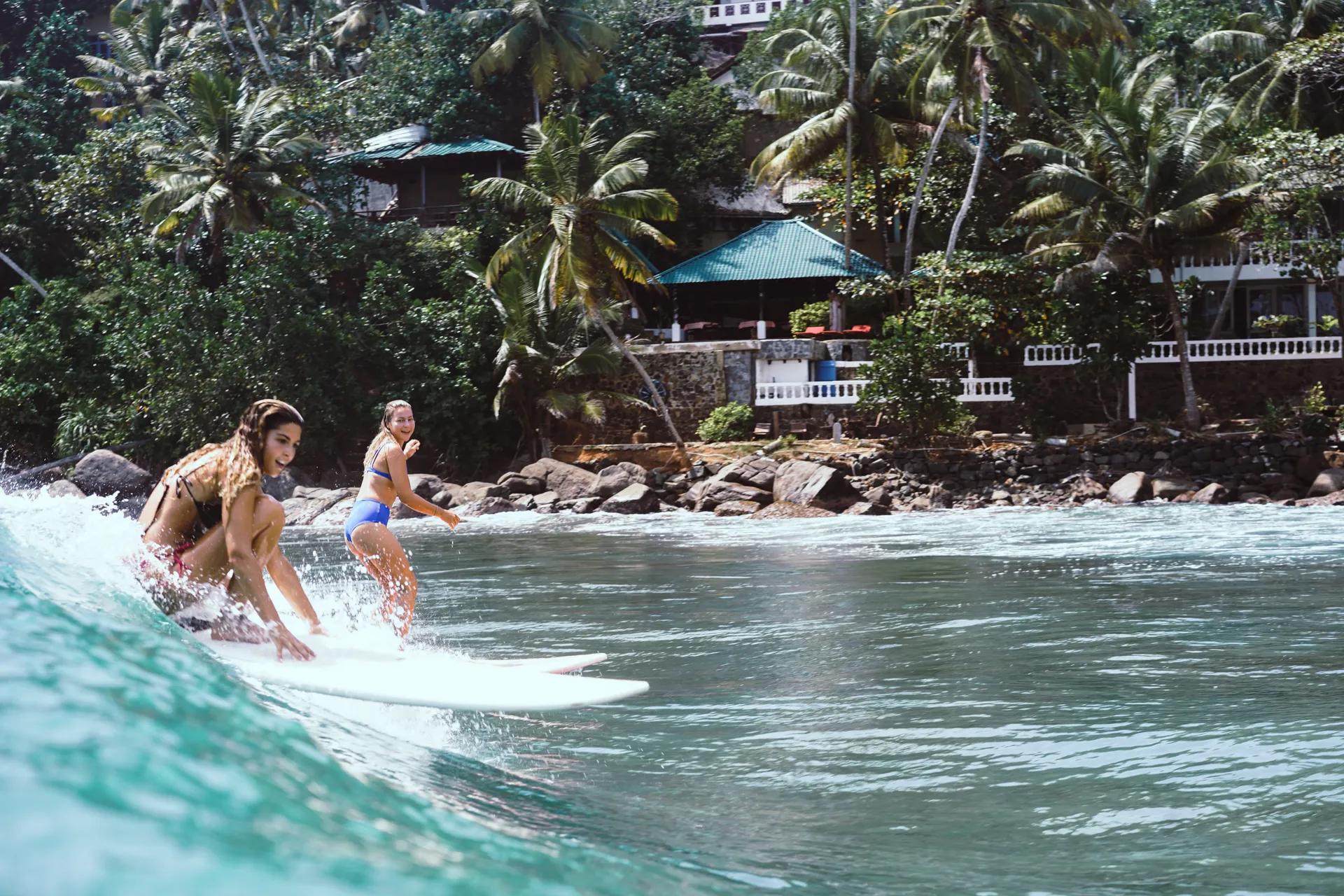Sri Lanka pur: Surf- & Yoga-Retreat in Dschungel Villa