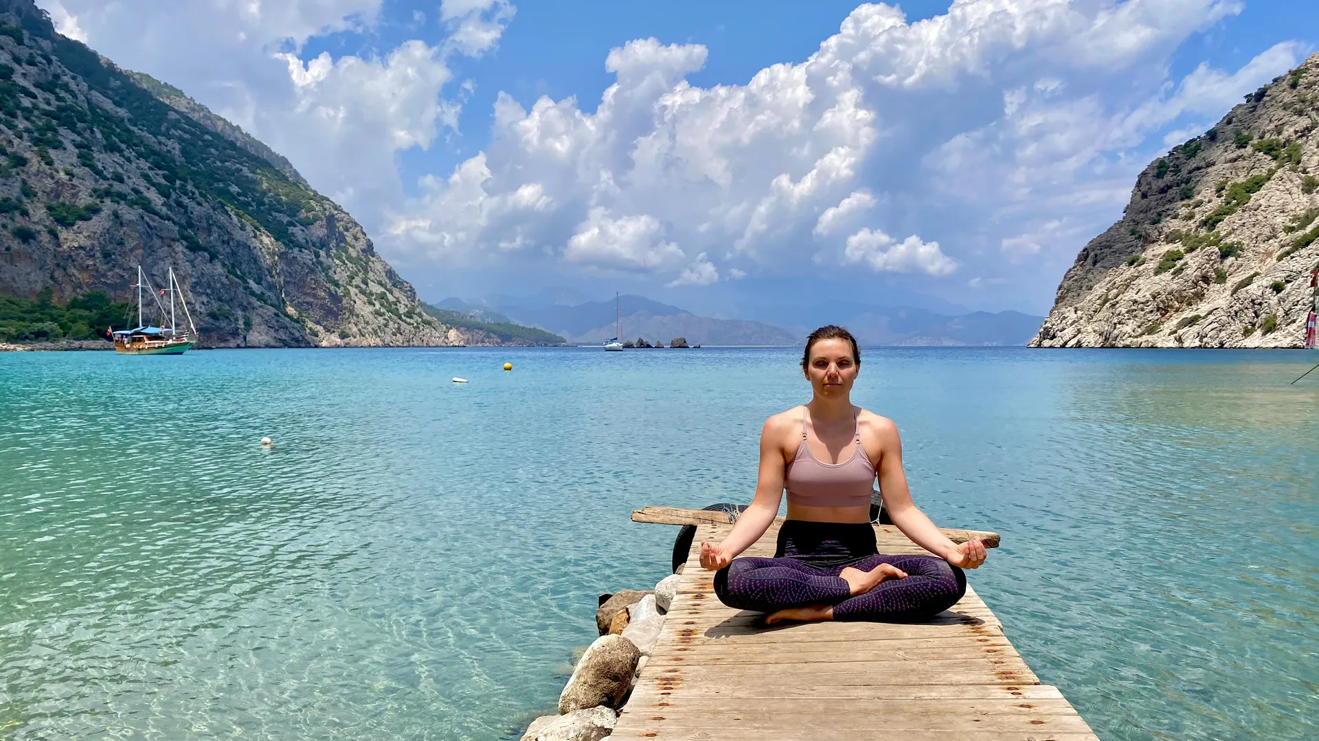 Yoga- und Wander-Auszeit inmitten grüner türkischer Natur