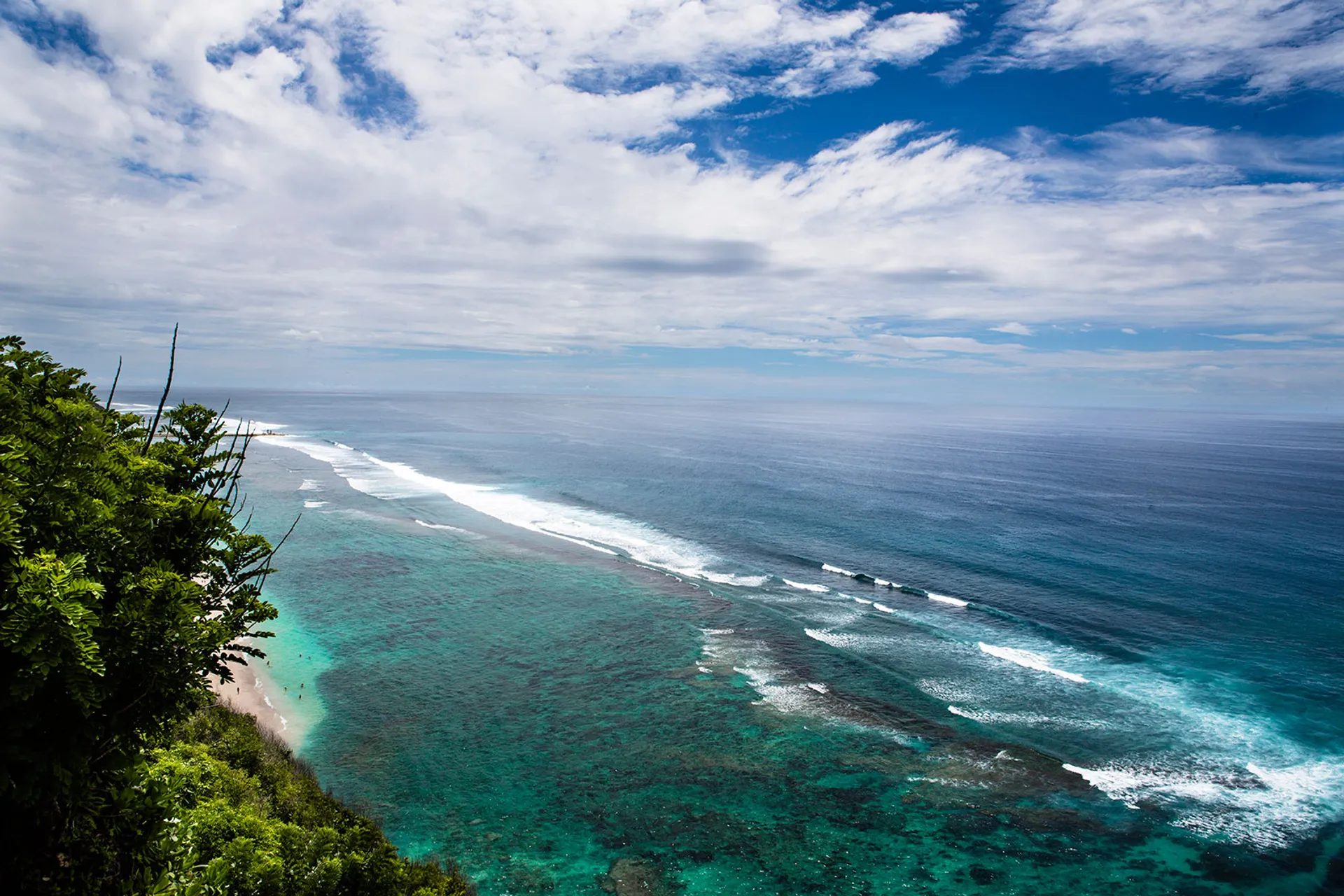 Surf- und Yogacamp in stylischer Surf Lodge auf Bali - 4